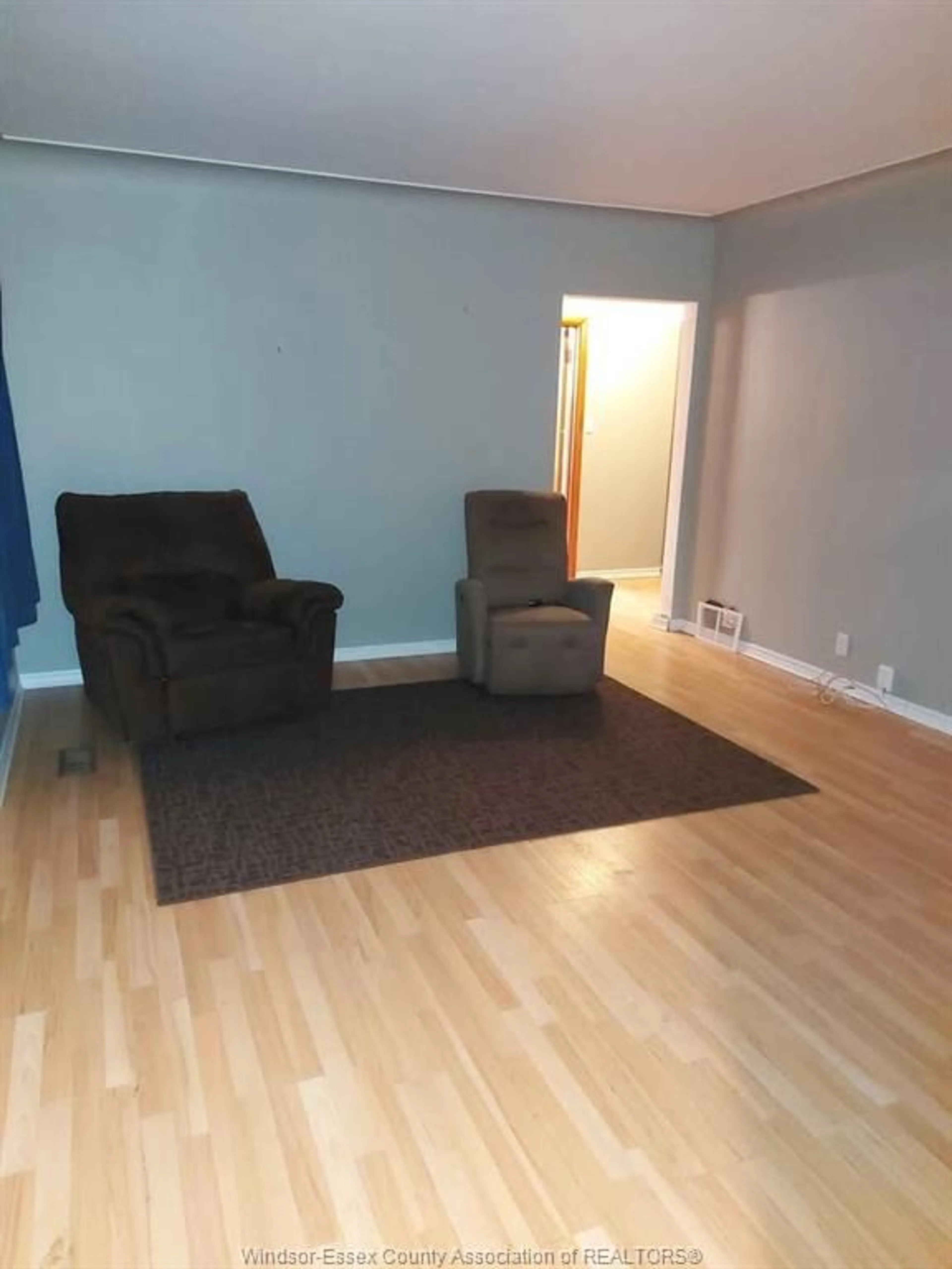 A pic of a room for 3124 BRUCE Ave, Windsor Ontario N9E 1W5
