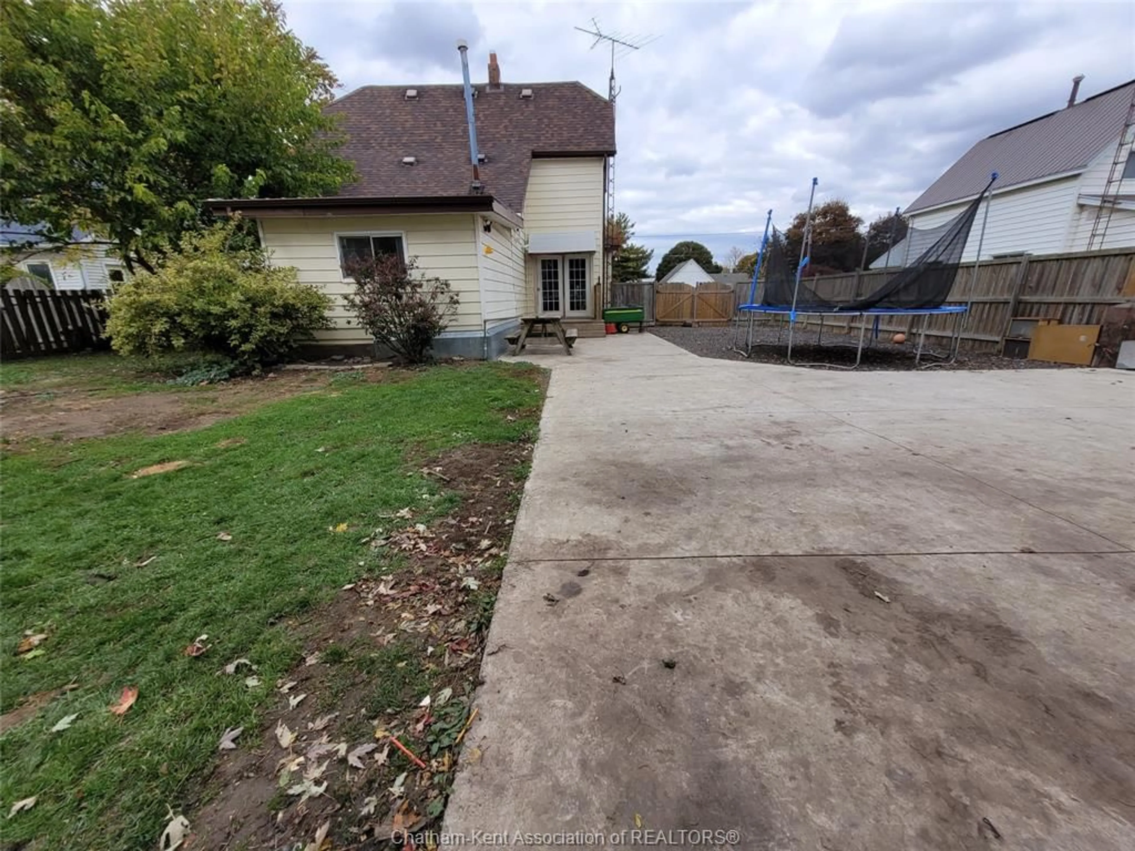 A pic from outside/outdoor area/front of a property/back of a property/a pic from drone, street for 13 JOHN PARK Line, Tupperville Ontario N0P 2M0