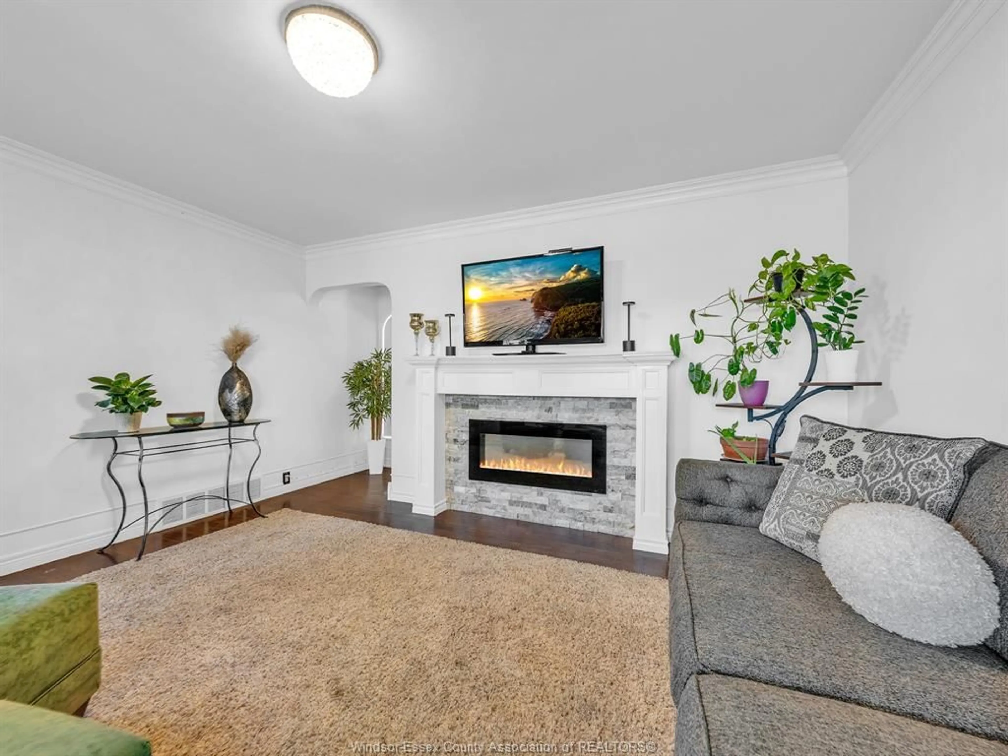 Living room with furniture, unknown for 1085 FORD Blvd, Windsor Ontario N8S 2G2