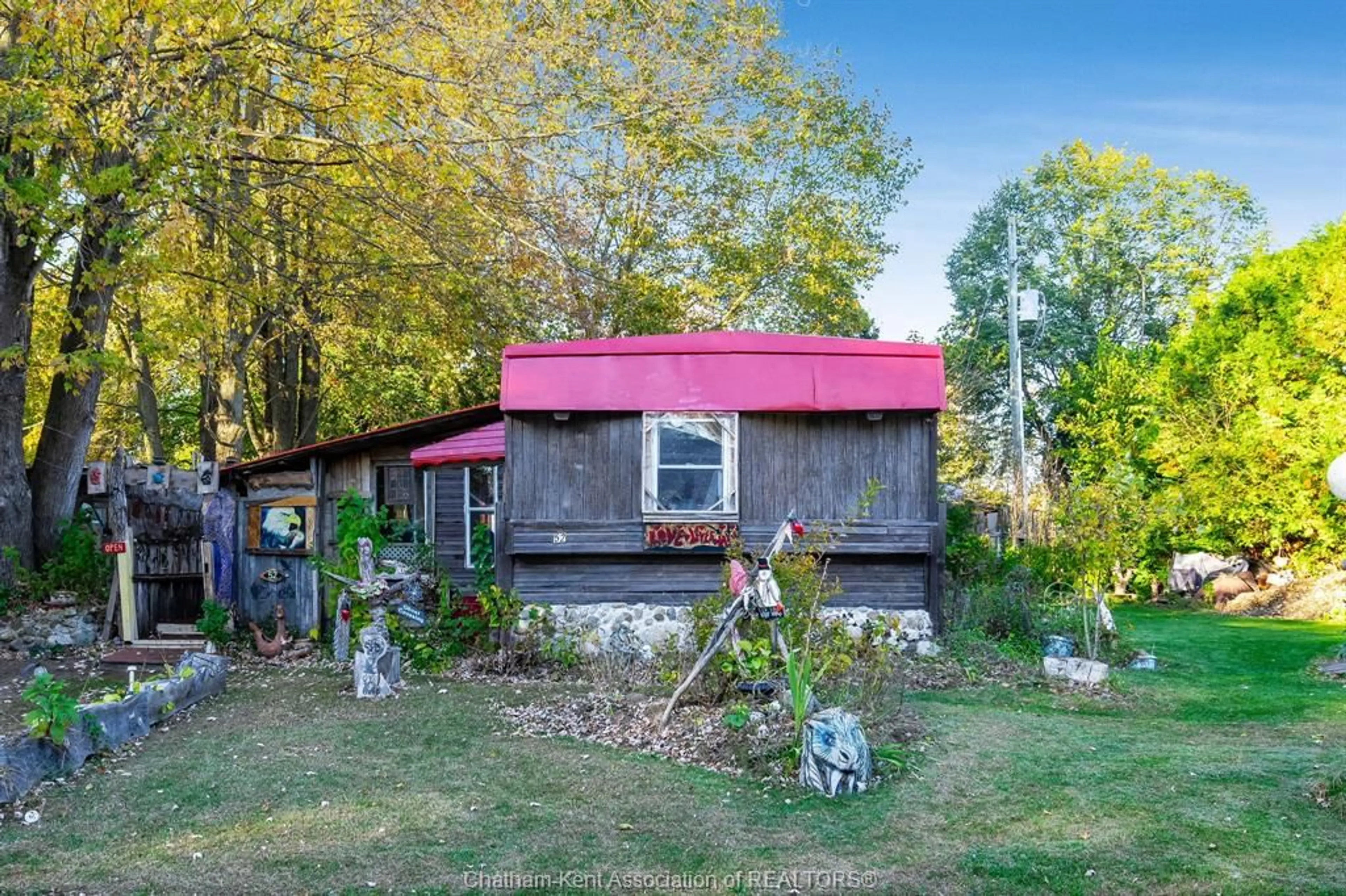 Shed for 29338 Jane Rd #52, Thamesville Ontario N0P 2K0