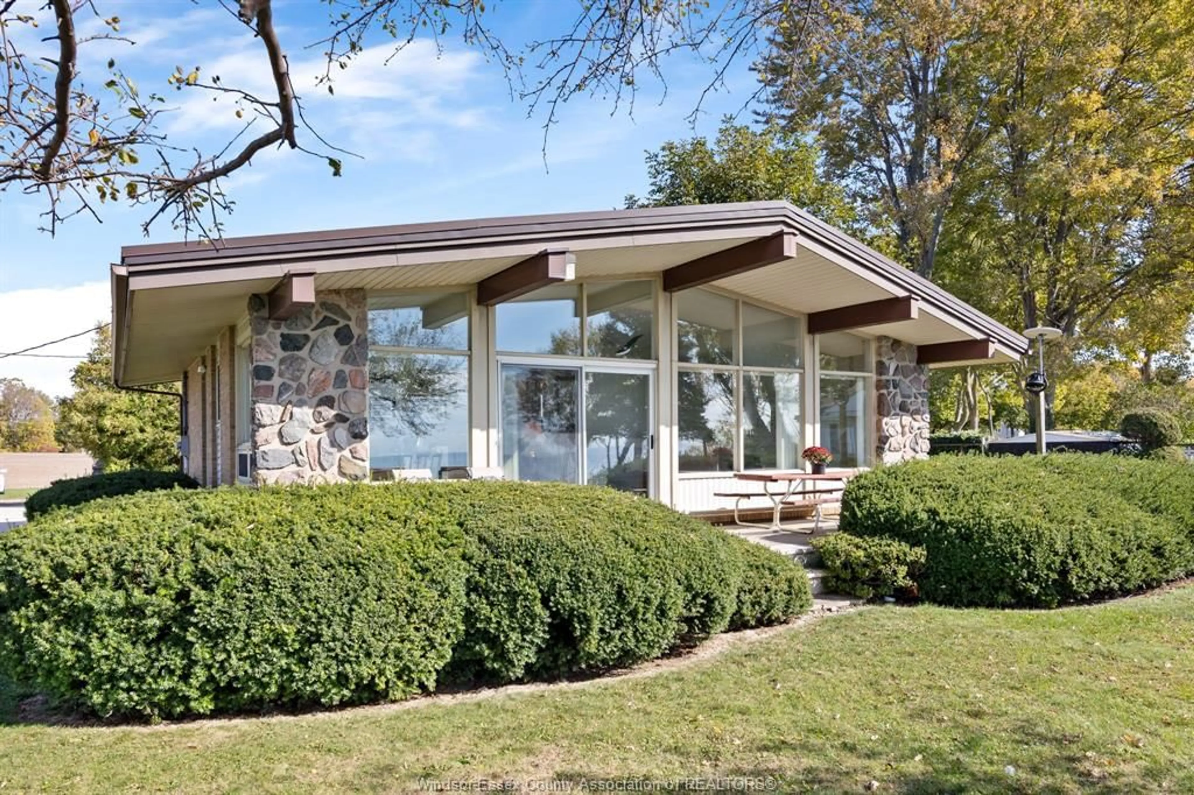 Home with brick exterior material, unknown for 191 COOK'S Rd, Colchester Ontario N0R 1G0