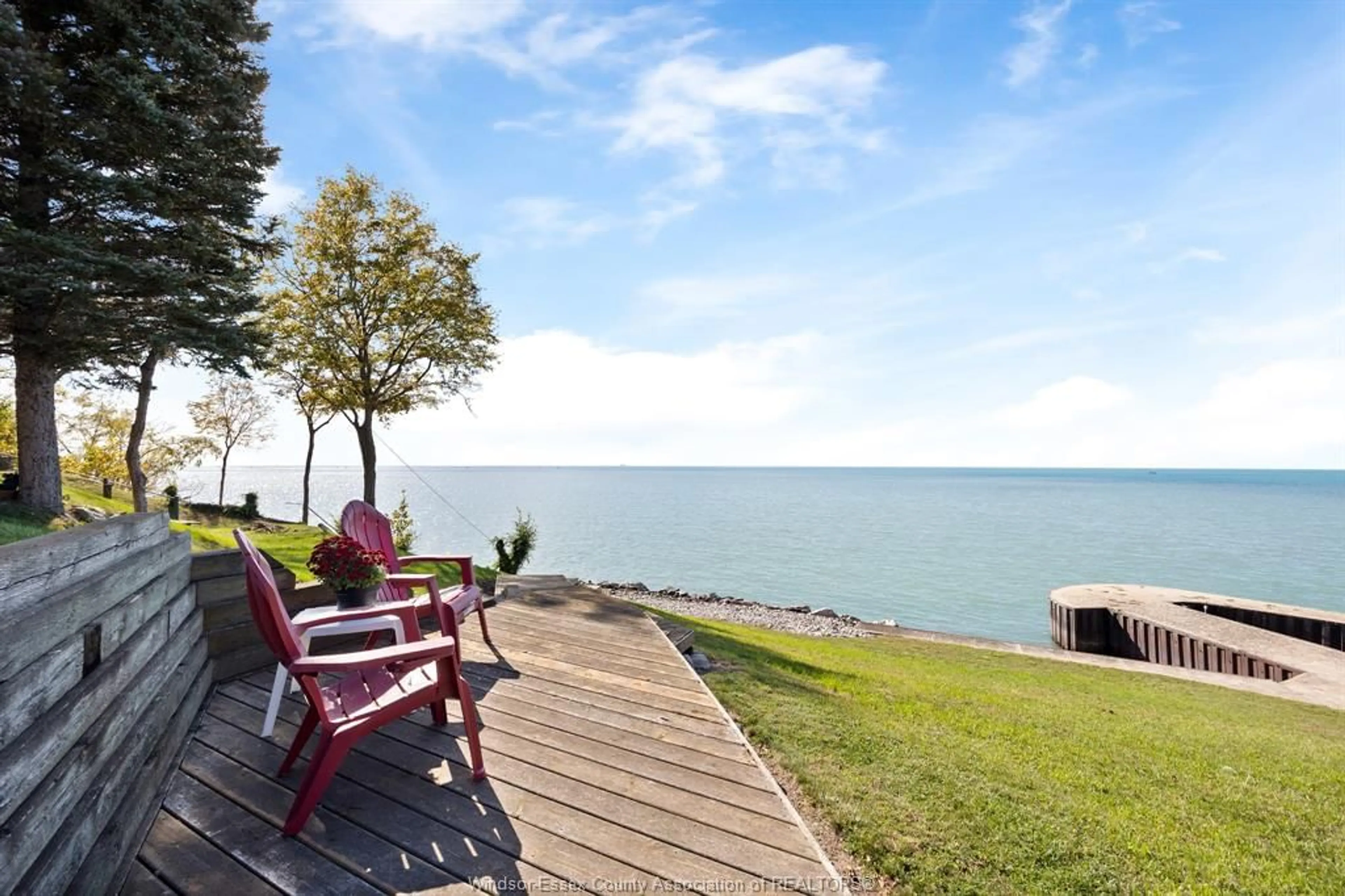 Patio, water/lake/river/ocean view for 191 COOK'S Rd, Colchester Ontario N0R 1G0