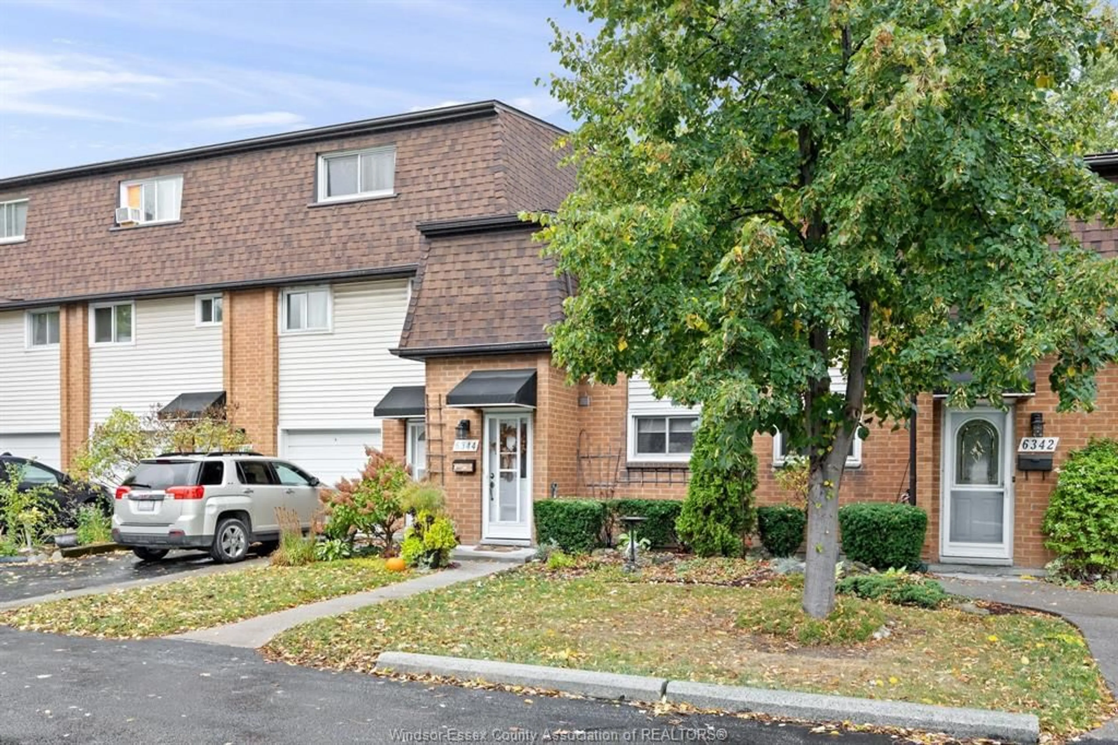 Unknown for 6344 THORNBERRY, Windsor Ontario N8T 3A2