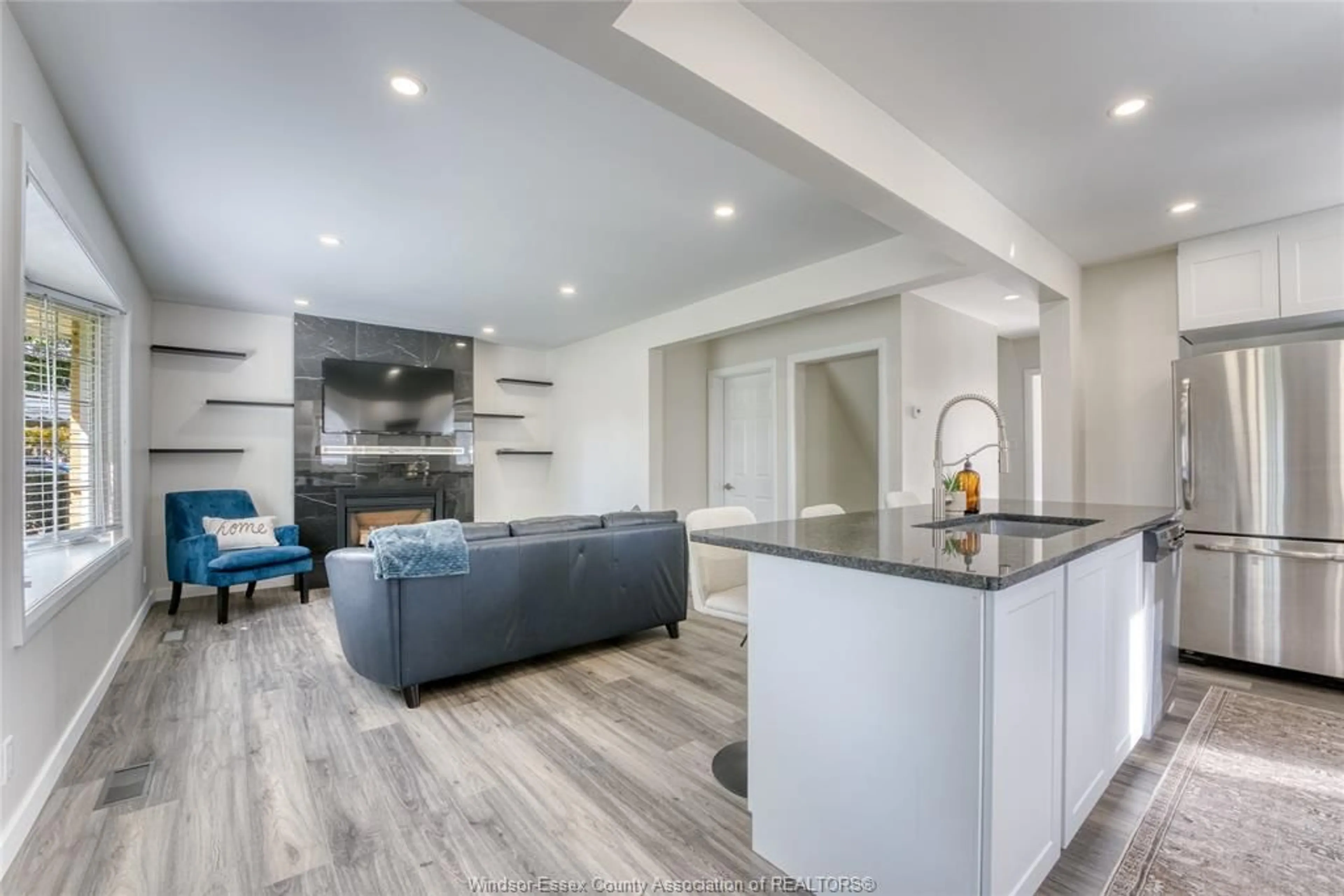 Open concept kitchen, unknown for 994 EDWARD Ave, Windsor Ontario N8S 2Z8