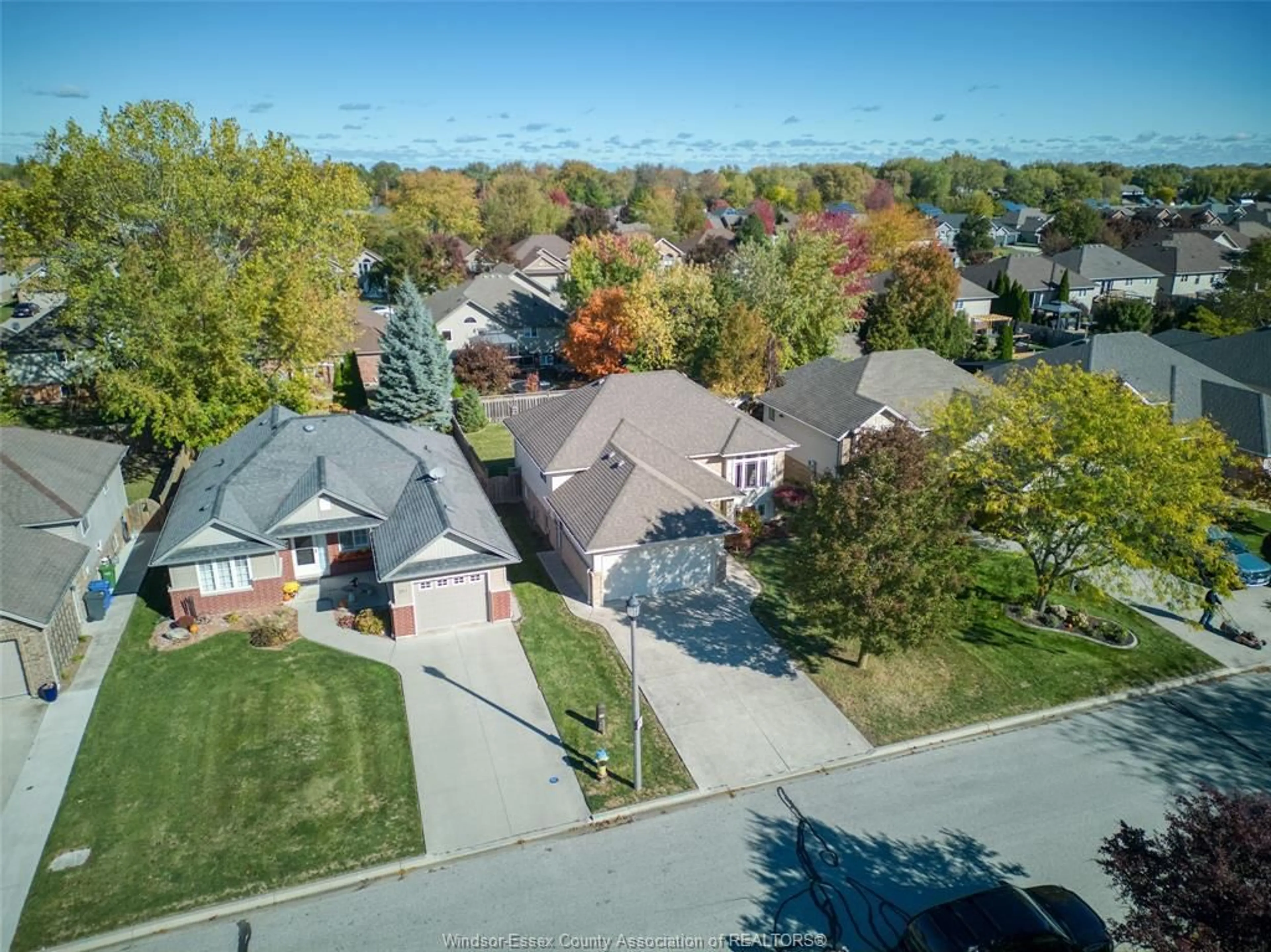 A pic from outside/outdoor area/front of a property/back of a property/a pic from drone, street for 281 DONALD Cres, Belle River Ontario N0R 1A0