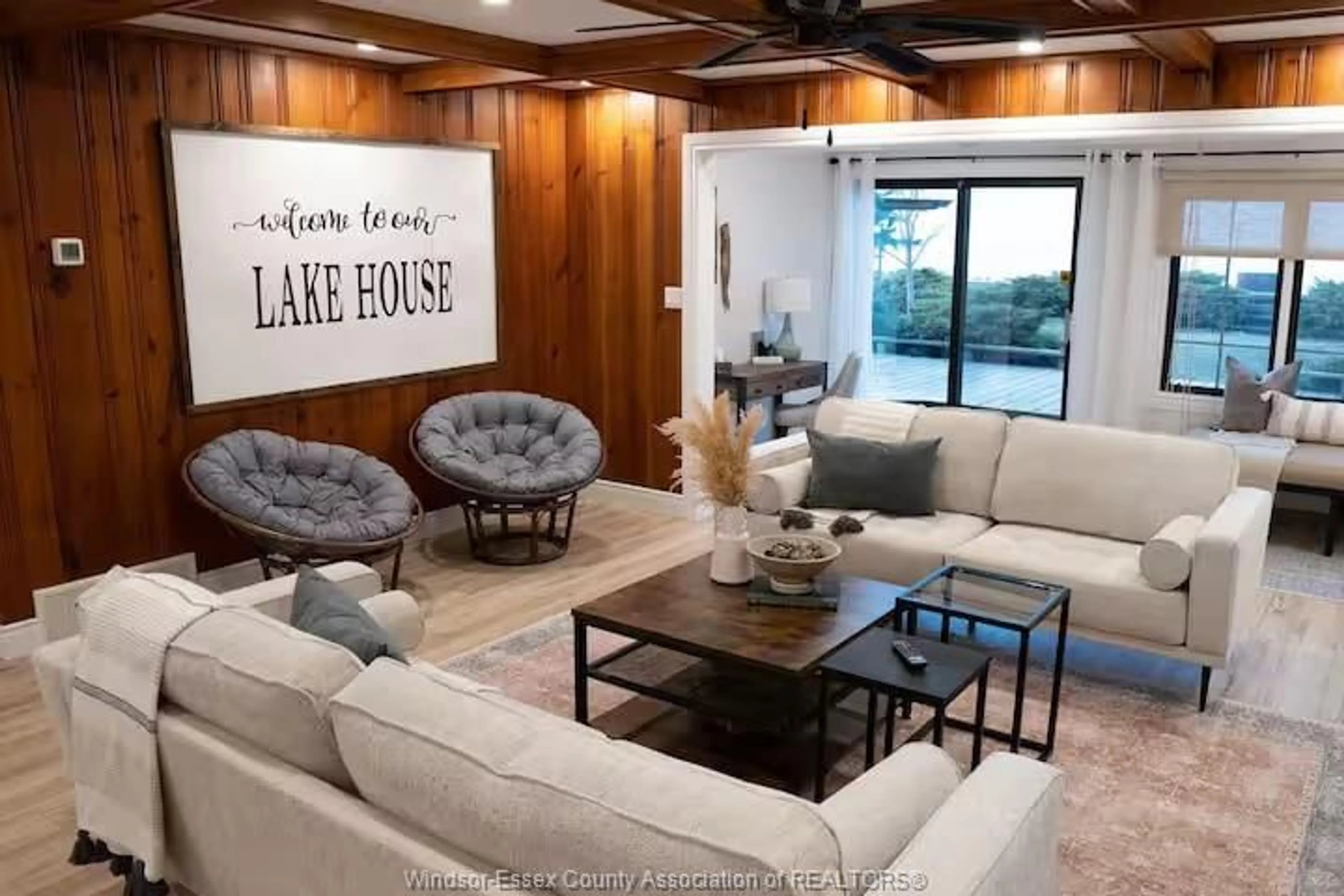 Living room with furniture, unknown for 850 POINT PELEE DRIVE Dr, Leamington Ontario N8H 3V4