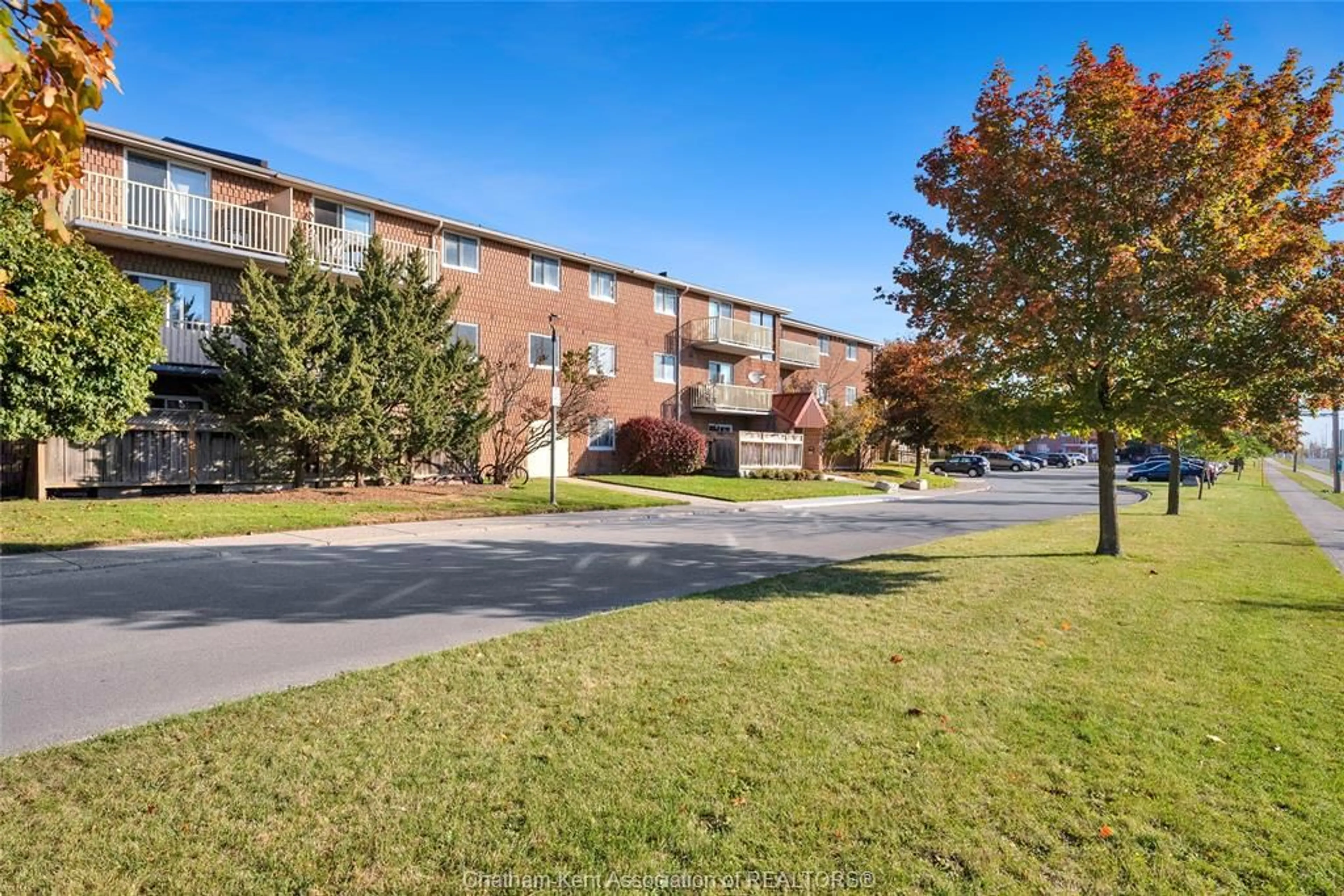 A pic from outside/outdoor area/front of a property/back of a property/a pic from drone, unknown for 1580 Ernest Ave #306, London Ontario N6E 2T9