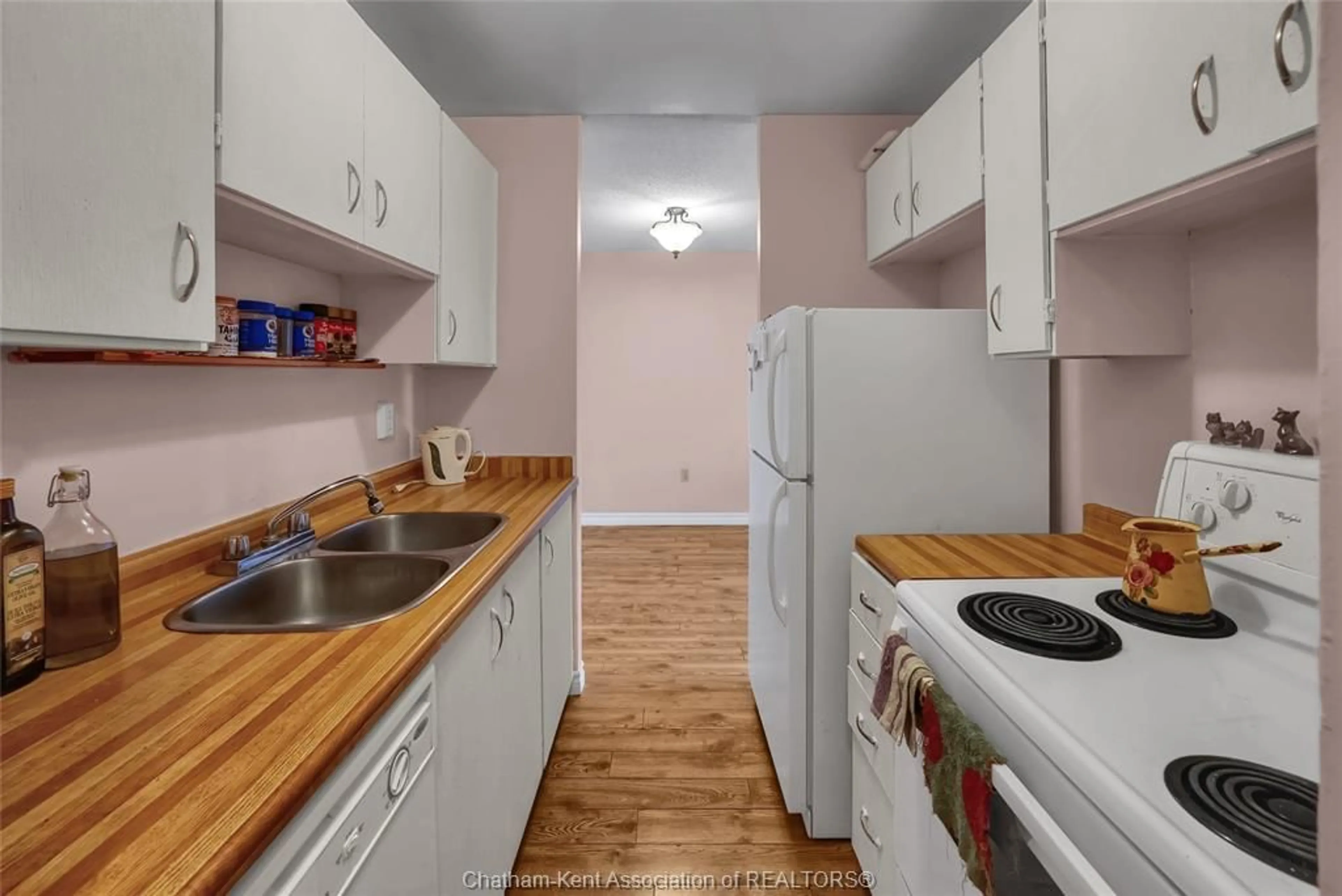 Standard kitchen, unknown for 1580 Ernest Ave #306, London Ontario N6E 2T9