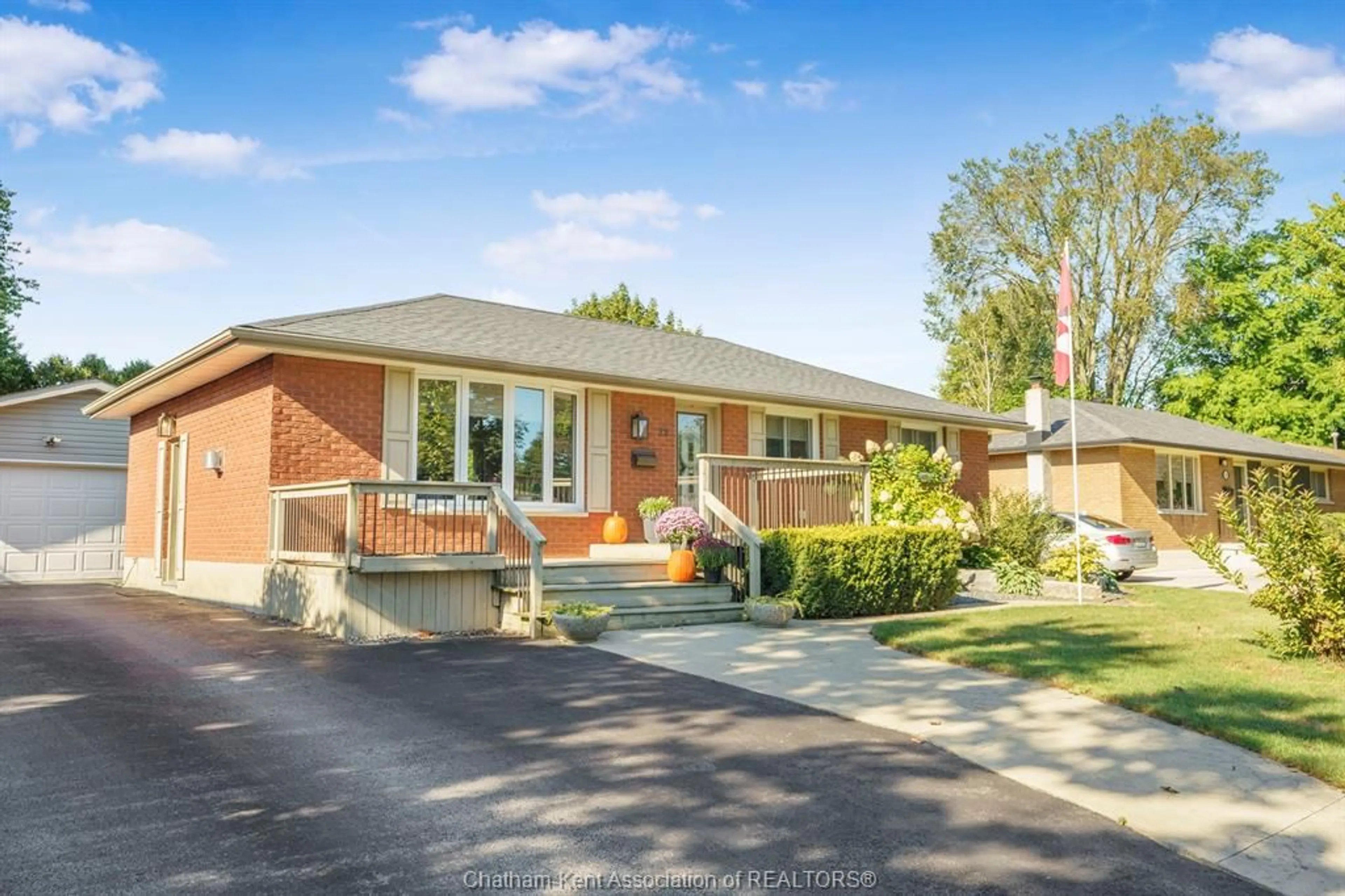 Home with brick exterior material, street for 72 Heather Dr, Chatham Ontario N7M 3E8
