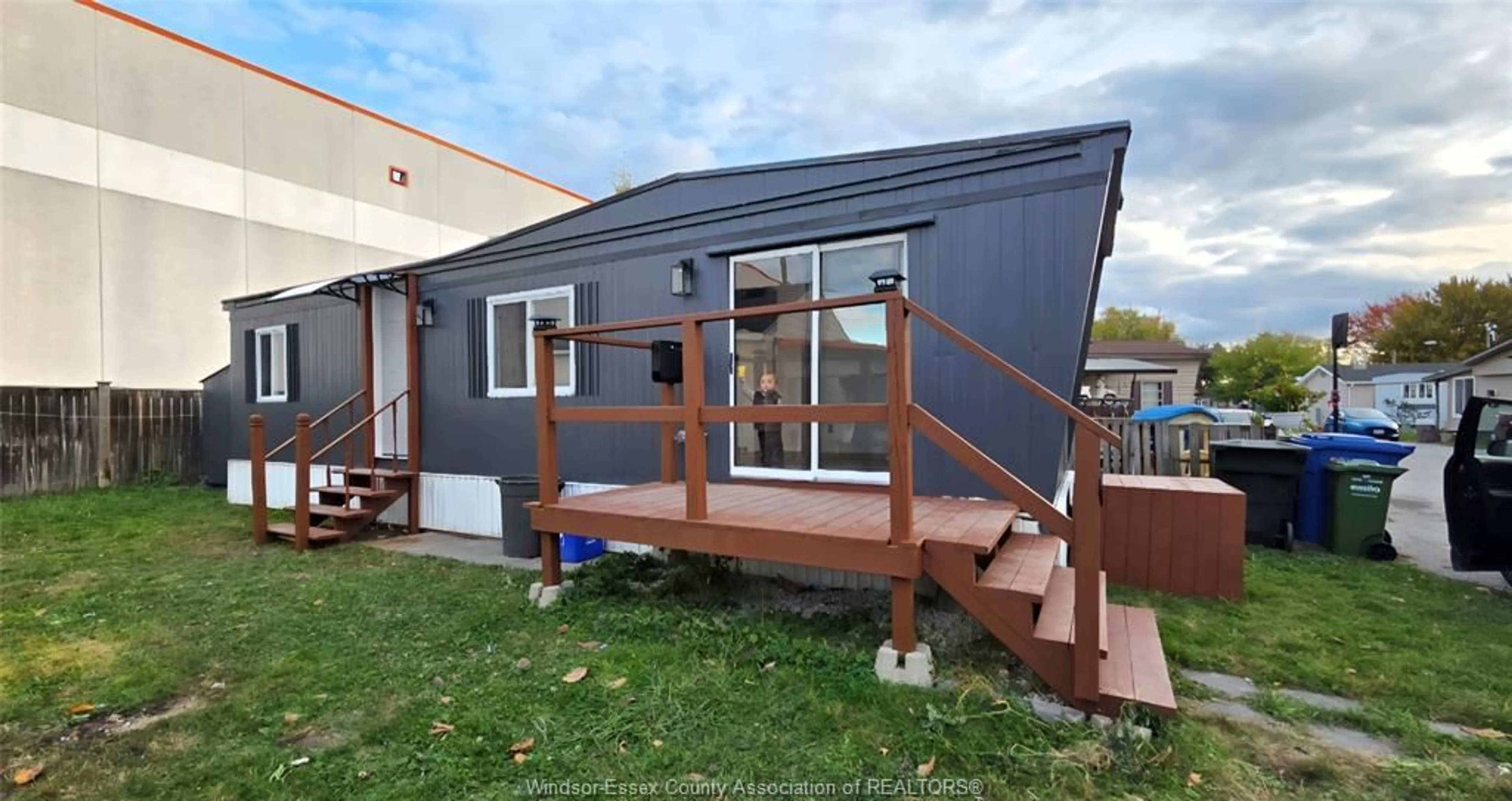 Unknown for 6 BONITA, Windsor Ontario N8W 2B4