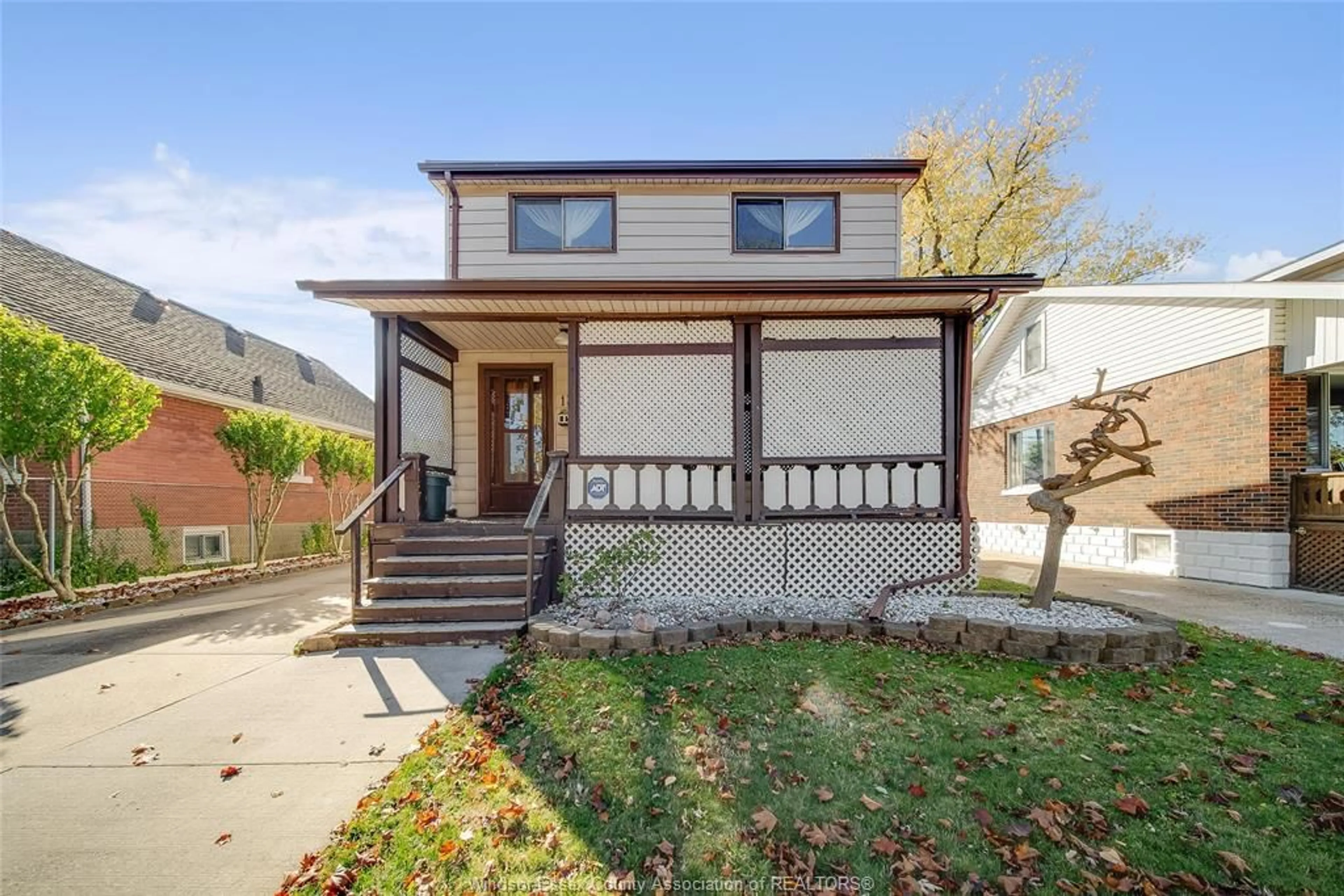 Home with brick exterior material, street for 1381 ARTHUR Rd, Windsor Ontario N8Y 3Y5