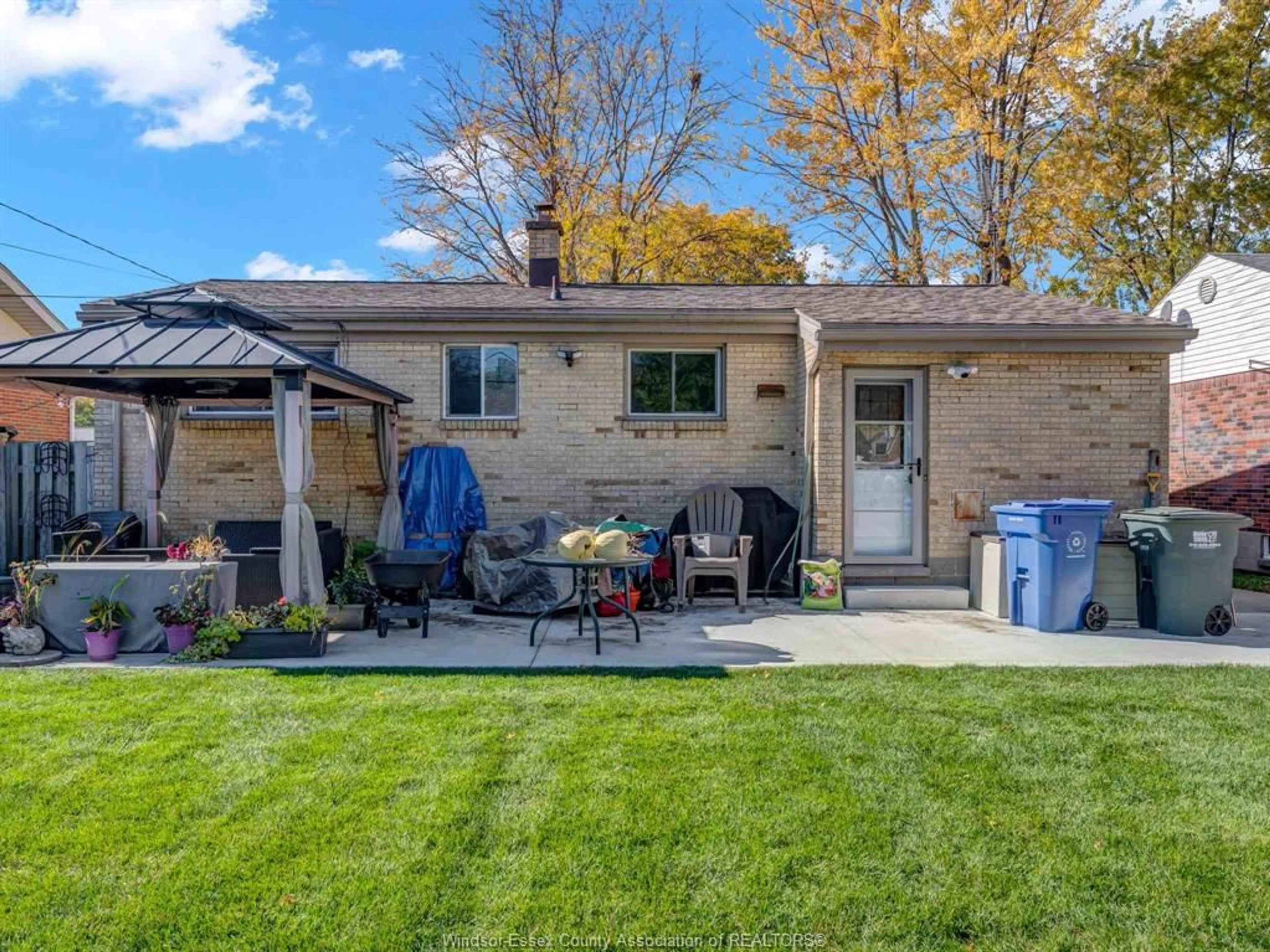 Unknown for 1246 Belleperche, Windsor Ontario N8S 3C5