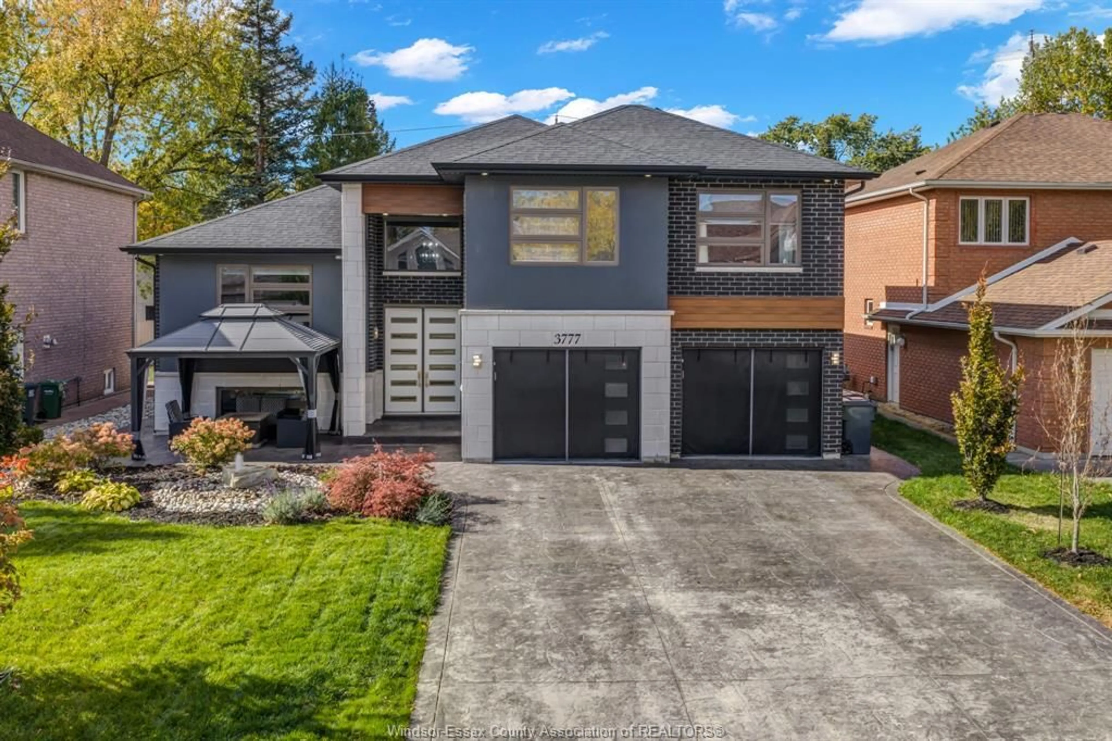 Home with brick exterior material, street for 3777 INGLEWOOD, Windsor Ontario N9E 4P4