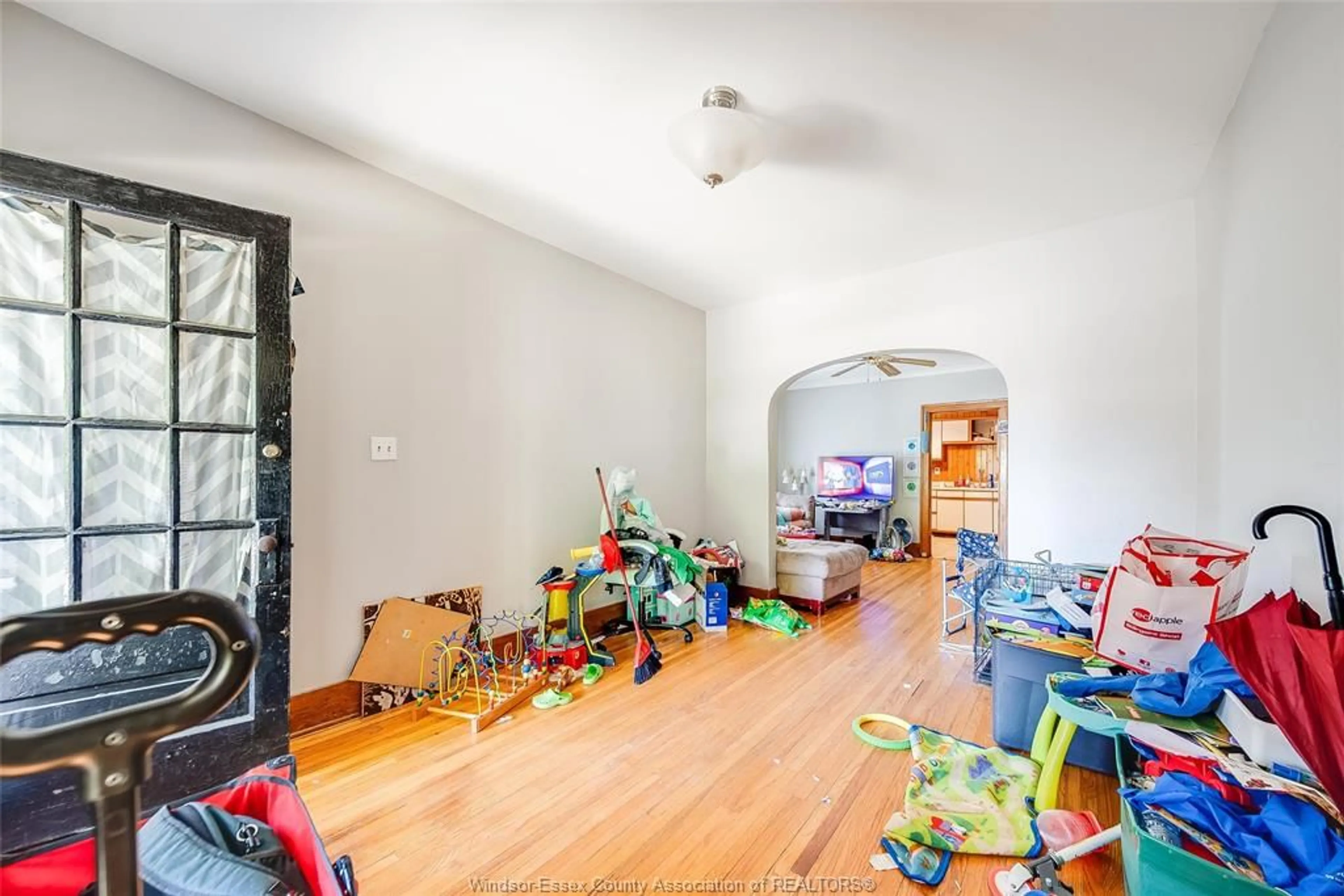 Unknown for 106-108 SHEPHERD ST E, Windsor Ontario N8X 2K3