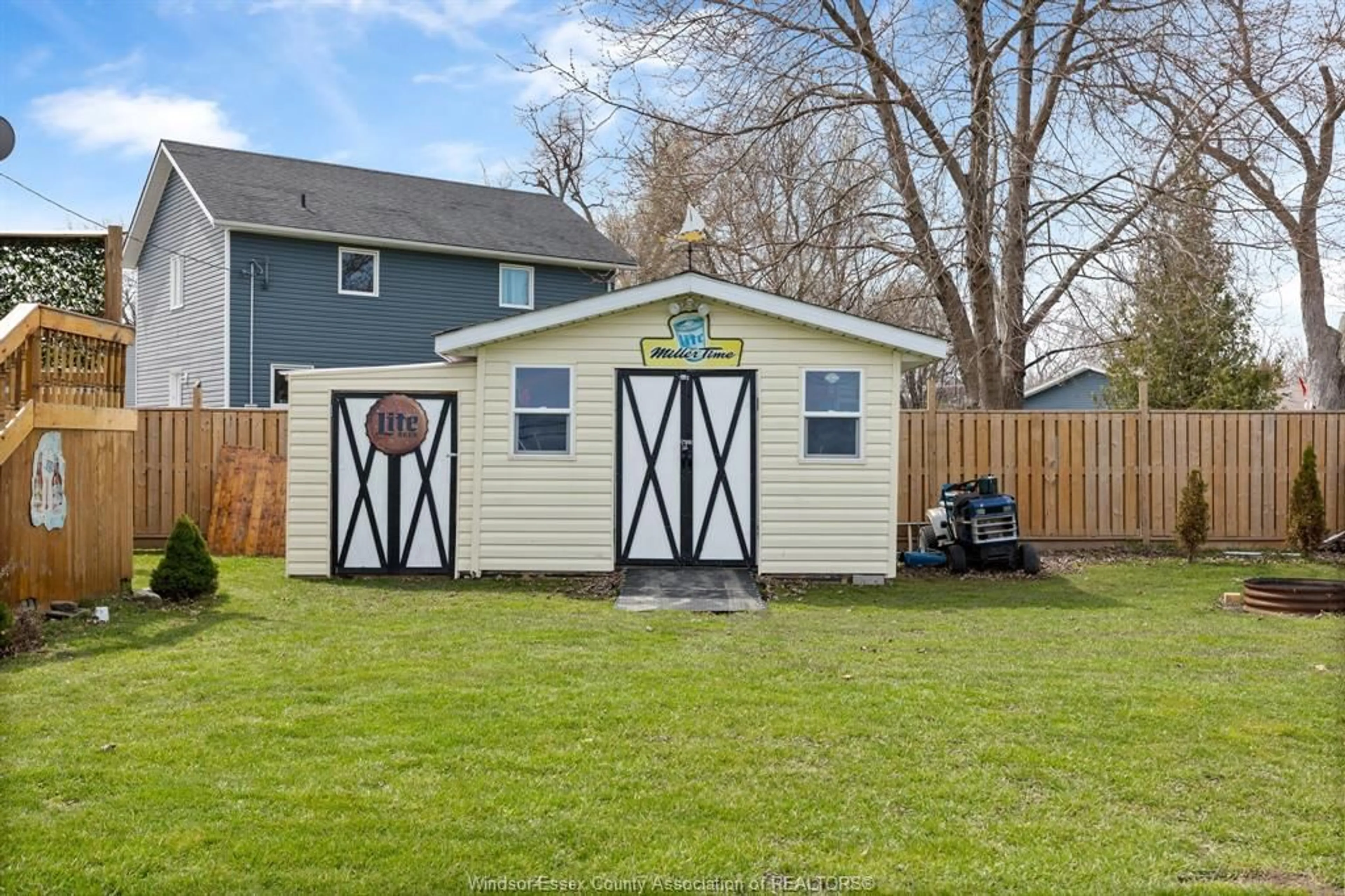 Shed for 149 BELLCREFT Dr, Colchester Ontario N0R 1G0