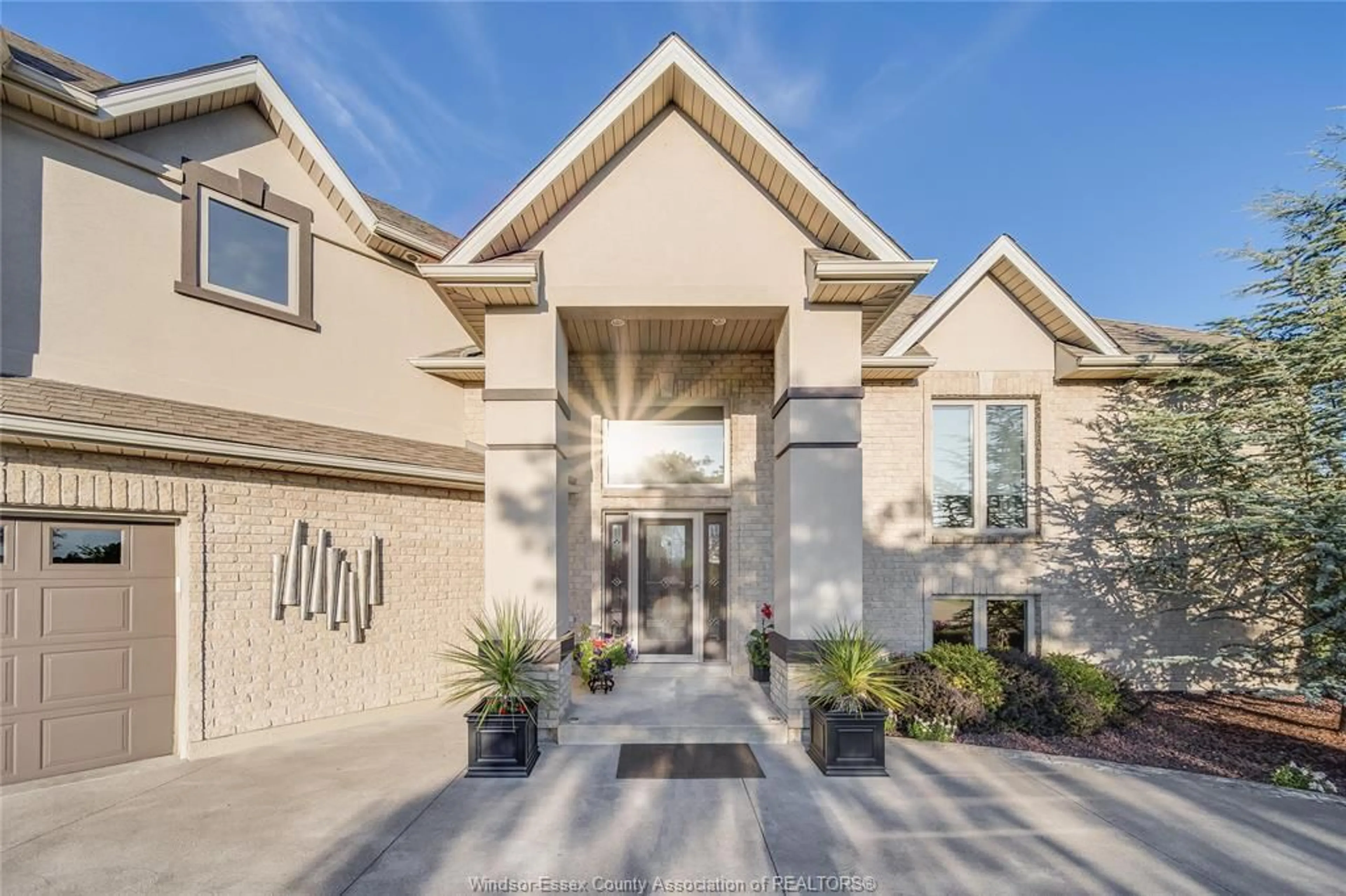 Home with brick exterior material, street for 914 LAKESHORE ROAD 101, Maidstone Ontario N0R 1K0