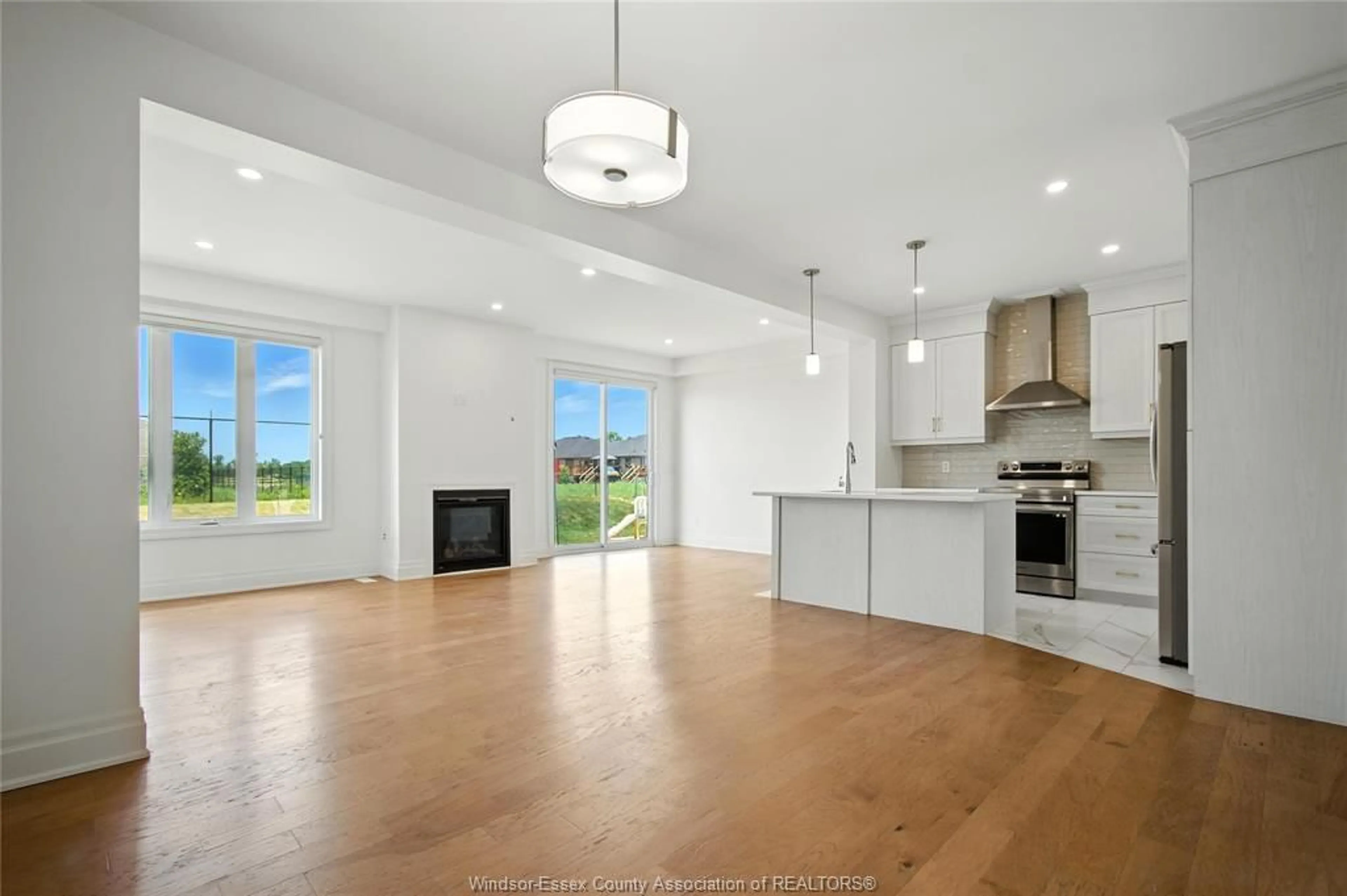 Open concept kitchen, unknown for 148 LANE St, Essex Ontario N8M 0B1