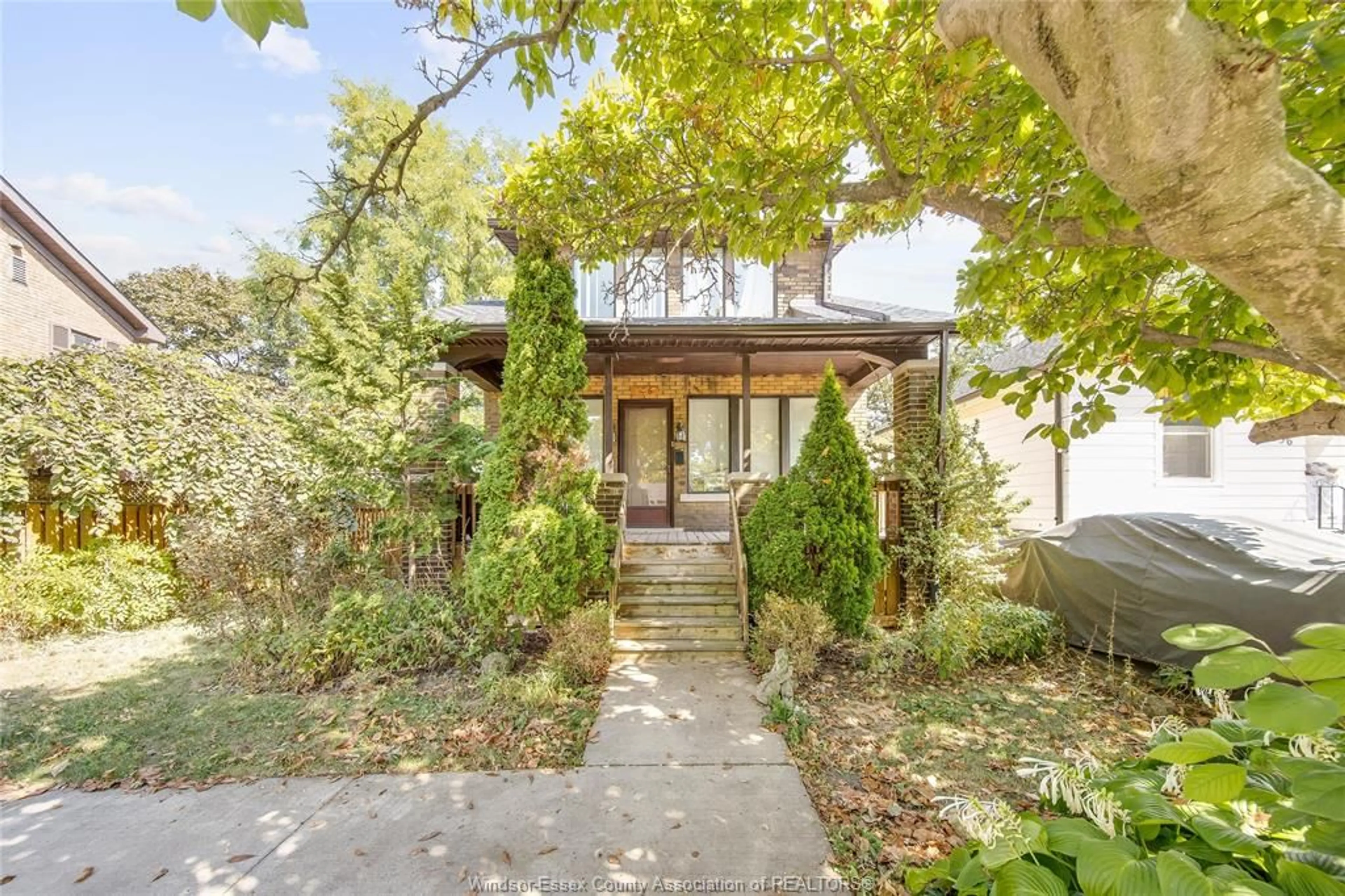 Unknown for 126 RANKIN Ave, Windsor Ontario N9B 2R5