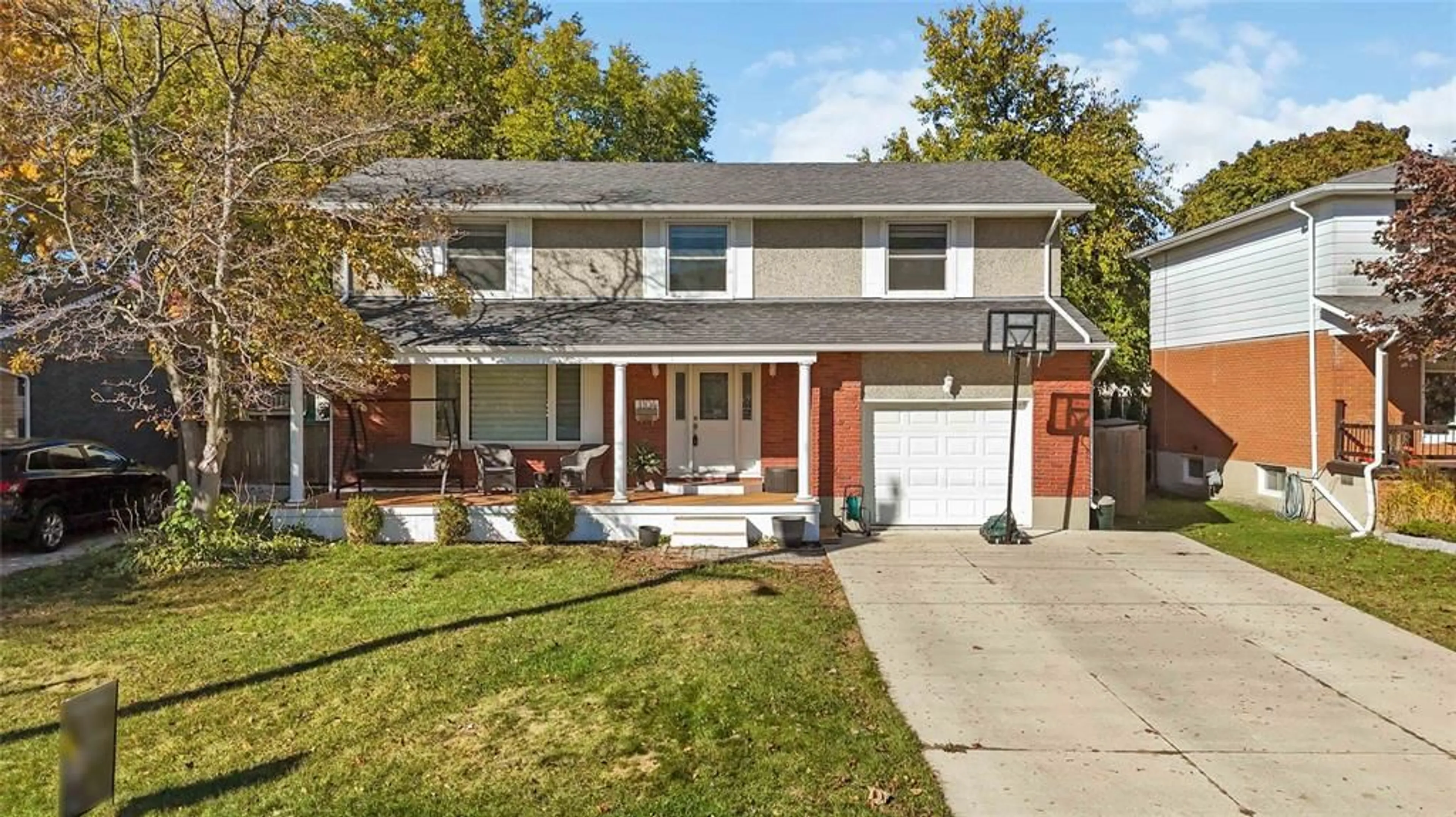 Home with brick exterior material, street for 1104 CATHCART Blvd, Sarnia Ontario N7S 2H5