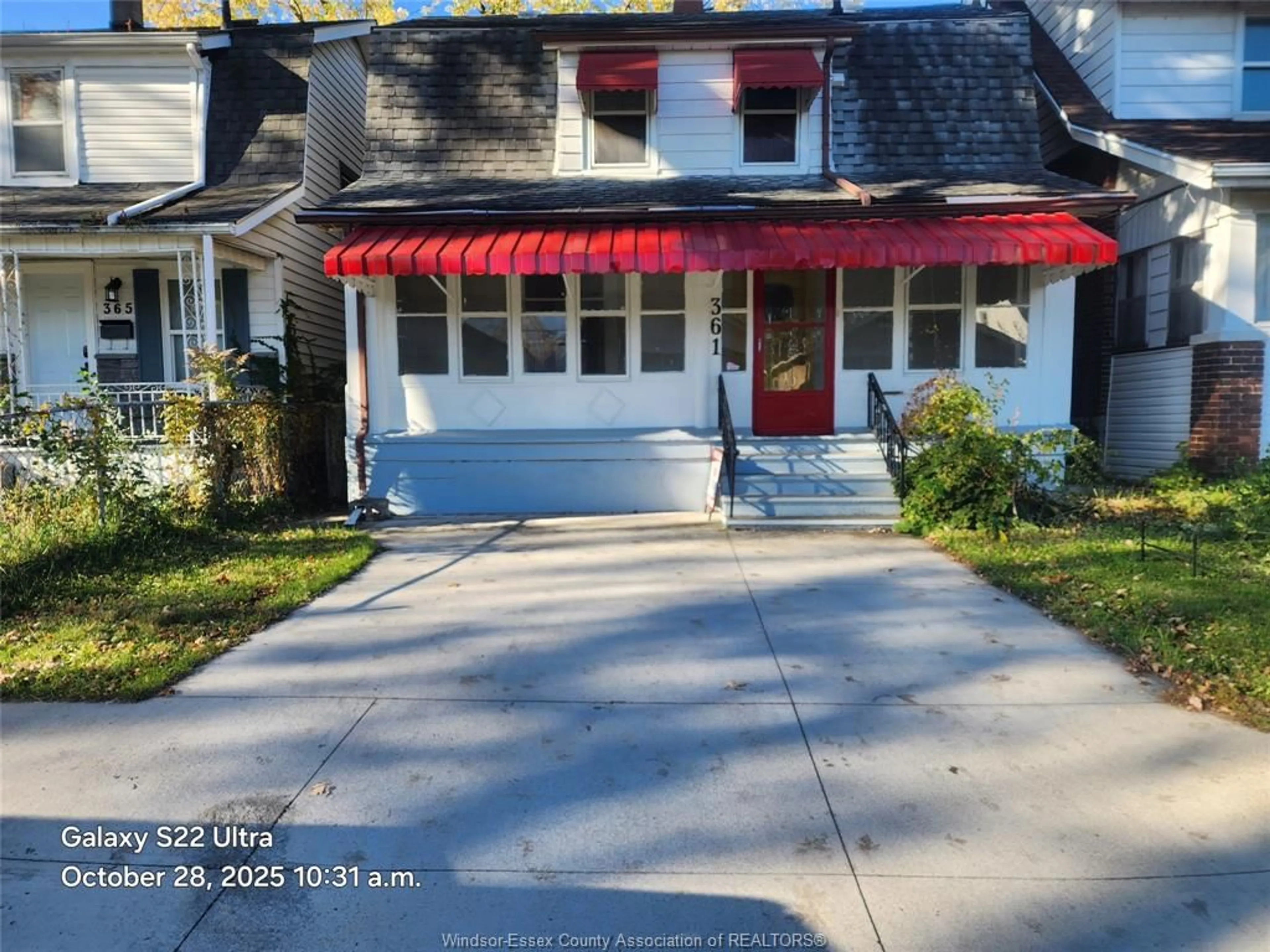 Home with vinyl exterior material, street for 361 JOSEPHINE, Windsor Ontario N9B 2K9