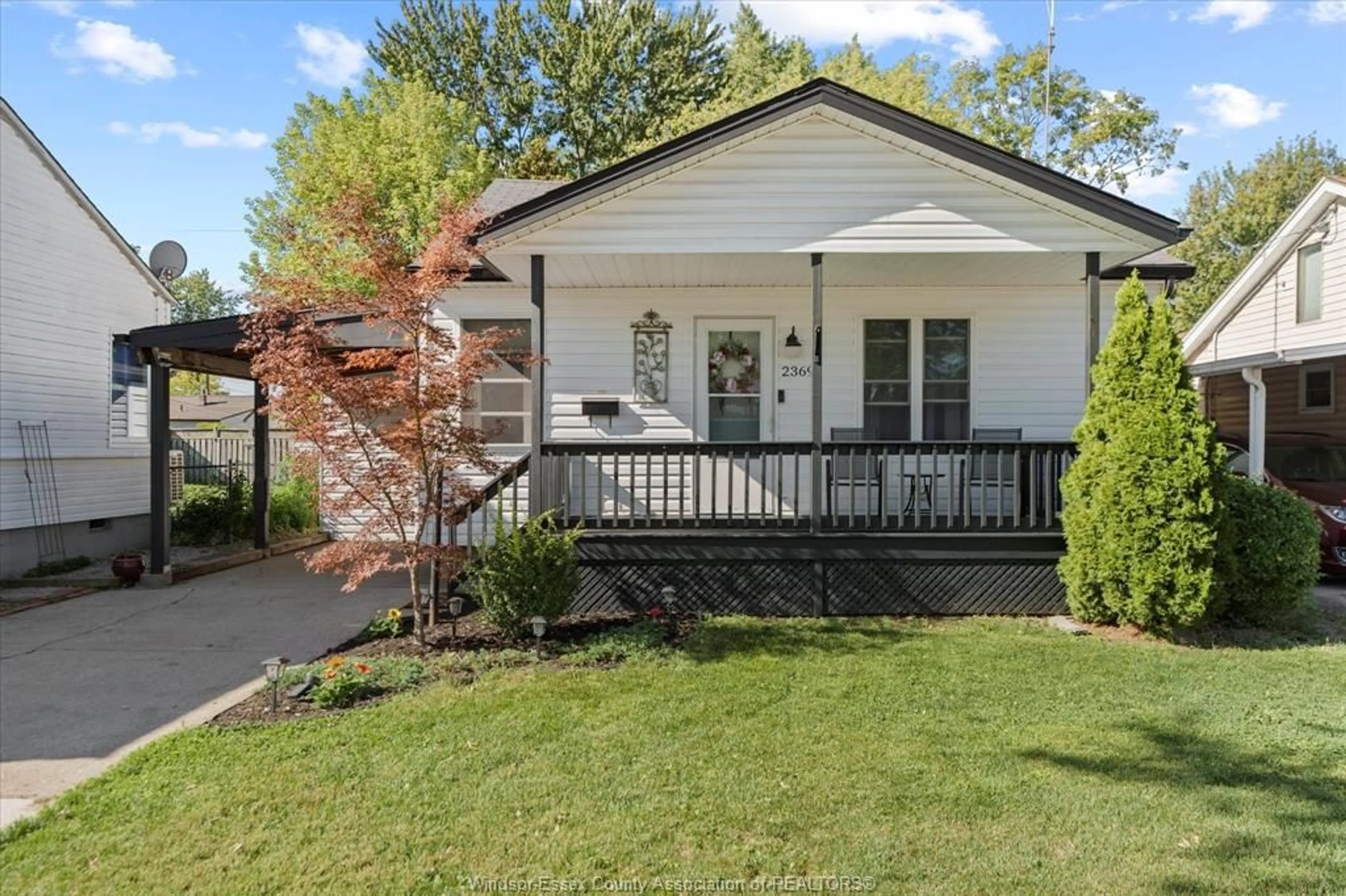 Unknown for 2369 Wellesley, Windsor Ontario N8W 2G3