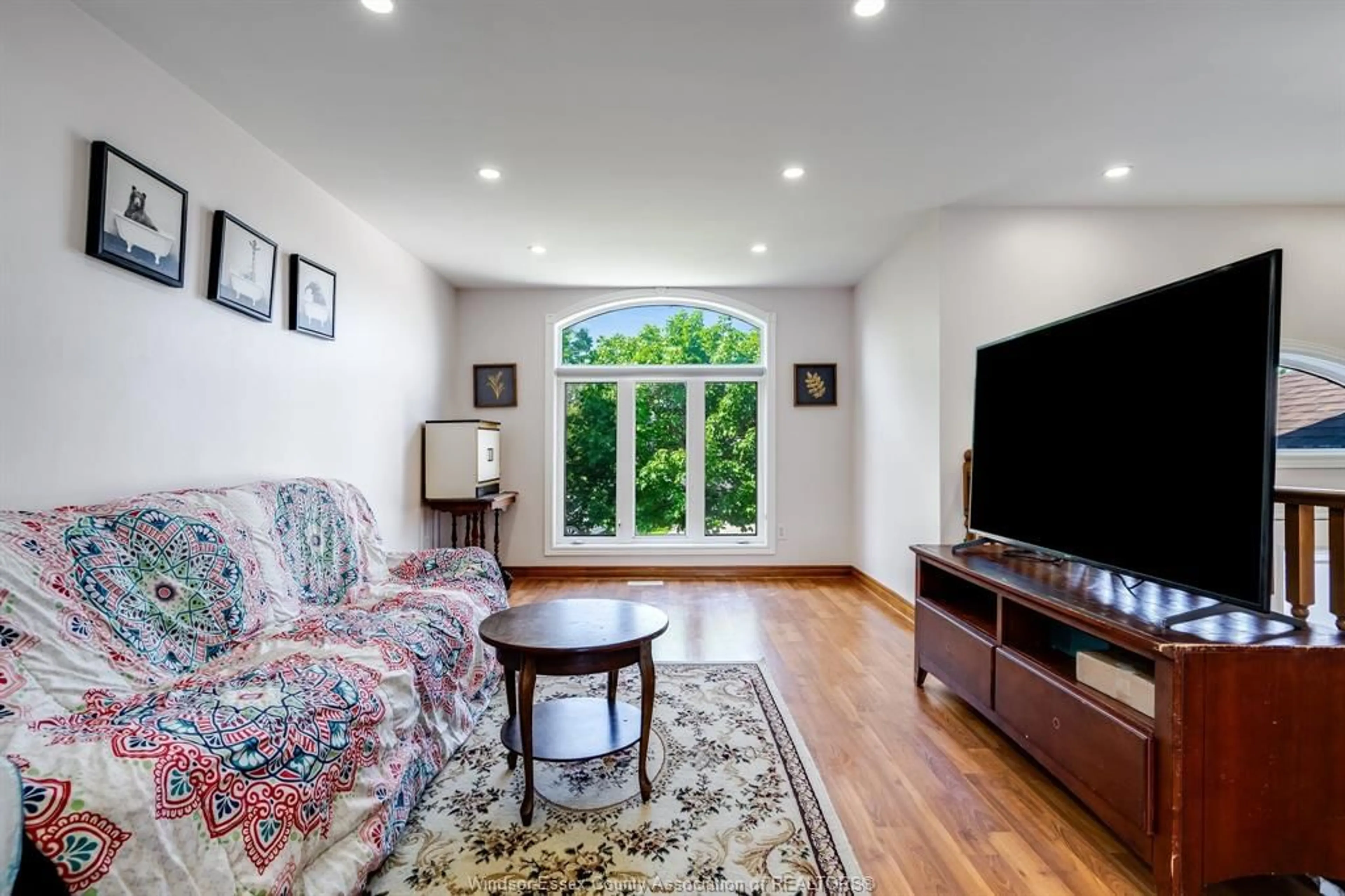 Living room with furniture, unknown for 4477 SPAGO Cres, Windsor Ontario N9G 2Z6