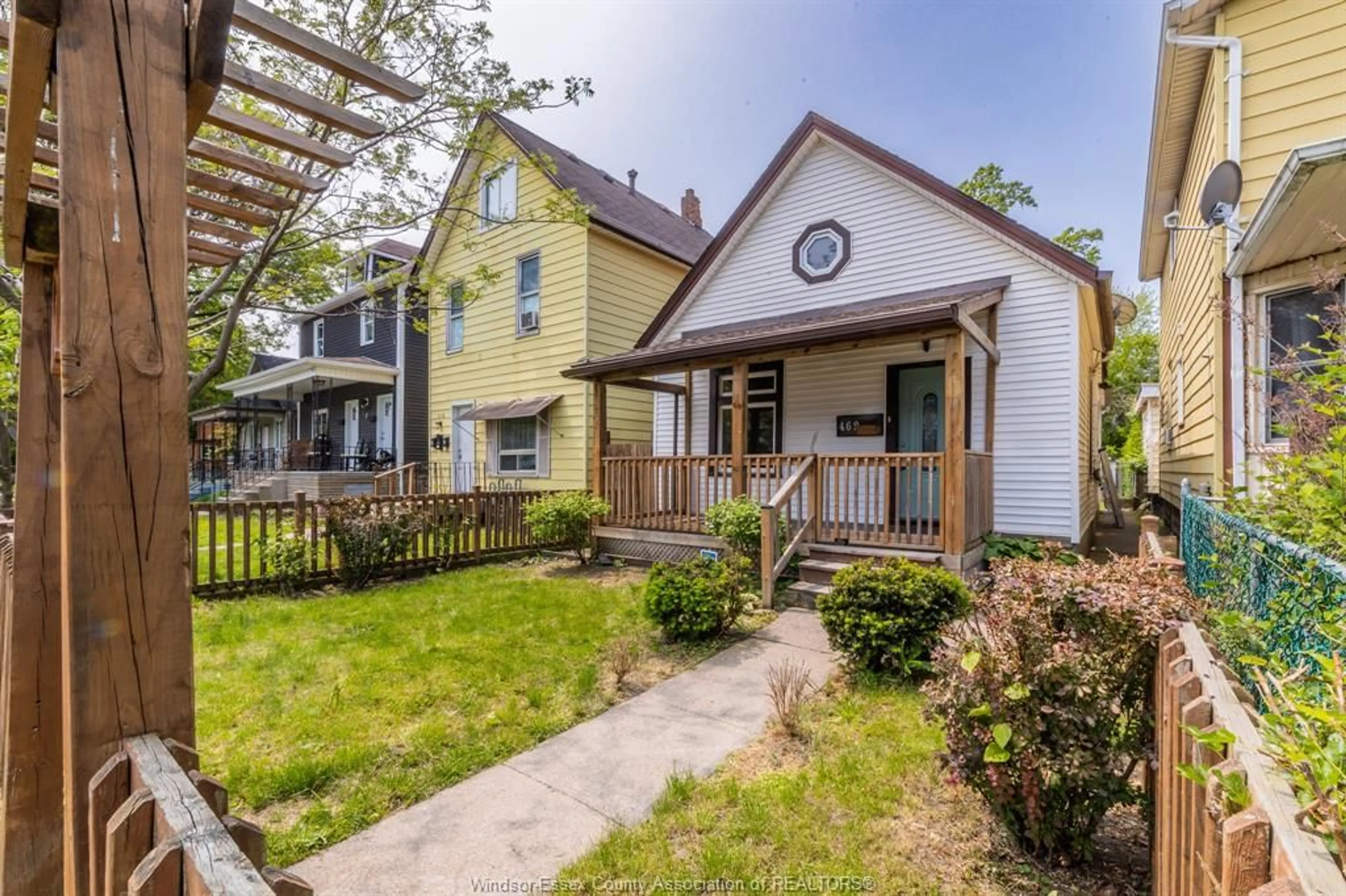 Unknown for 469 AYLMER Ave, Windsor Ontario N9A 1T5