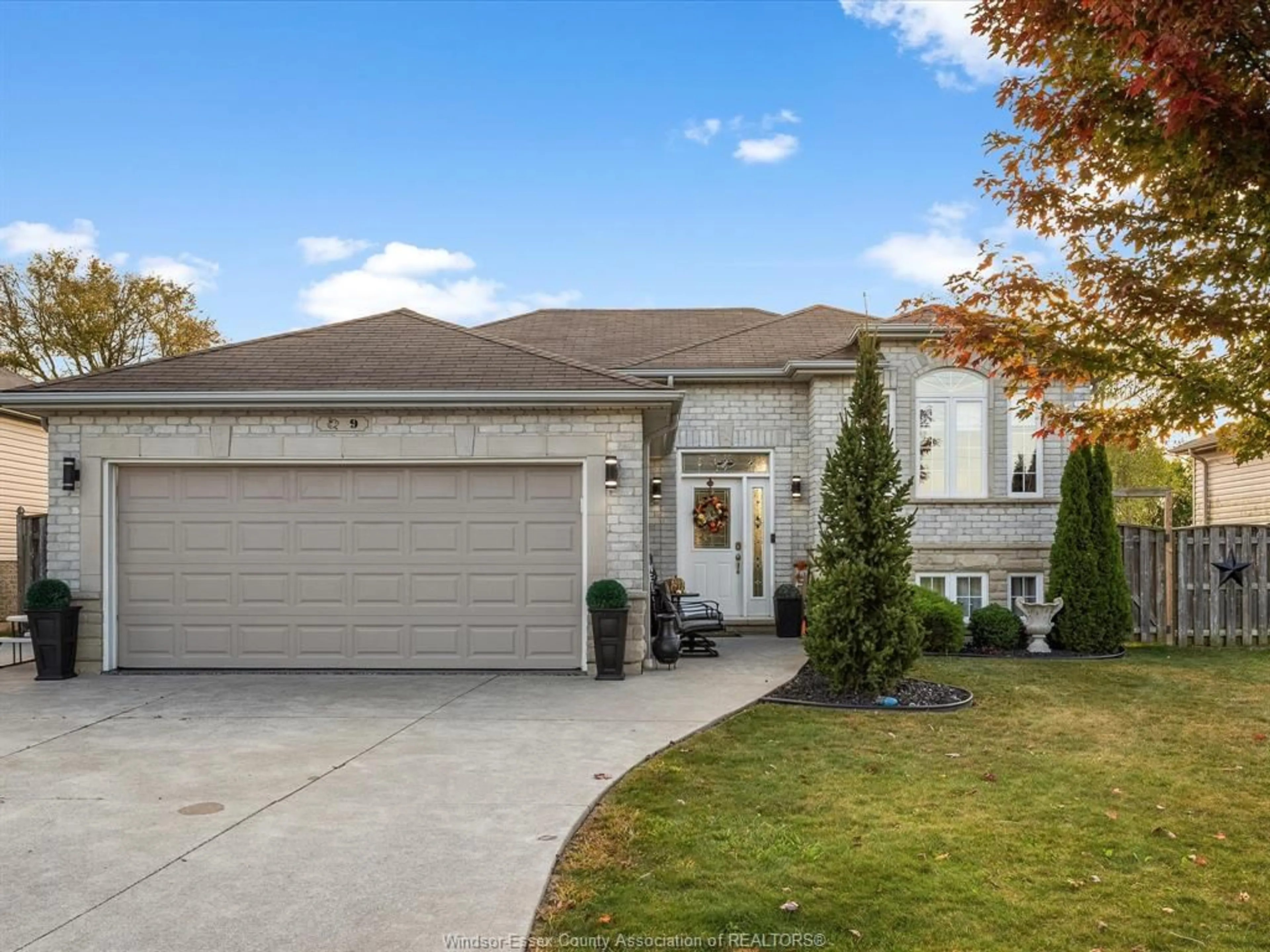 Home with brick exterior material, street for 9 HAZEL, Kingsville Ontario N9Y 0A8