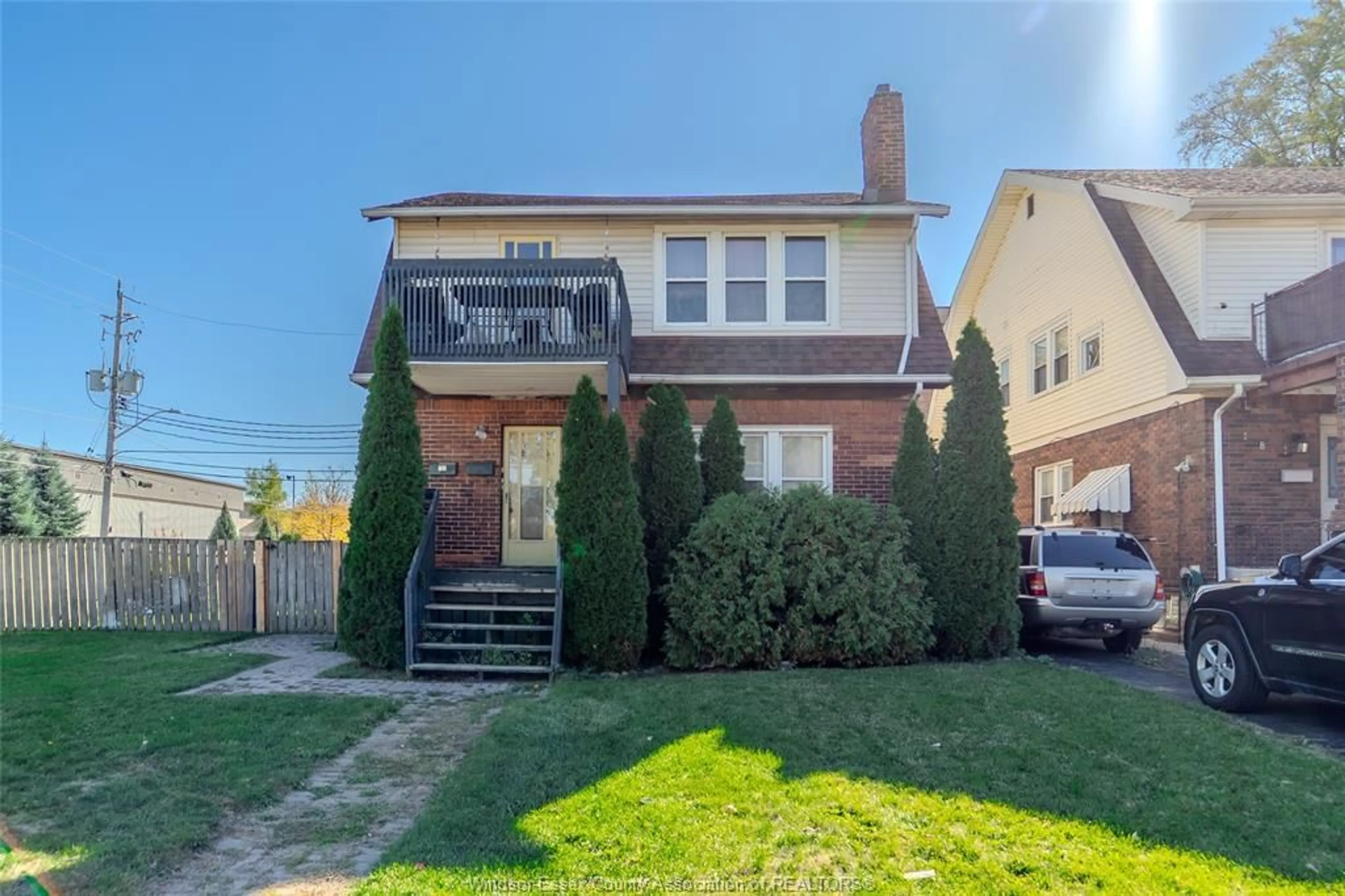 Unknown for 195-97 Hanna St, Windsor Ontario N8X 2N3