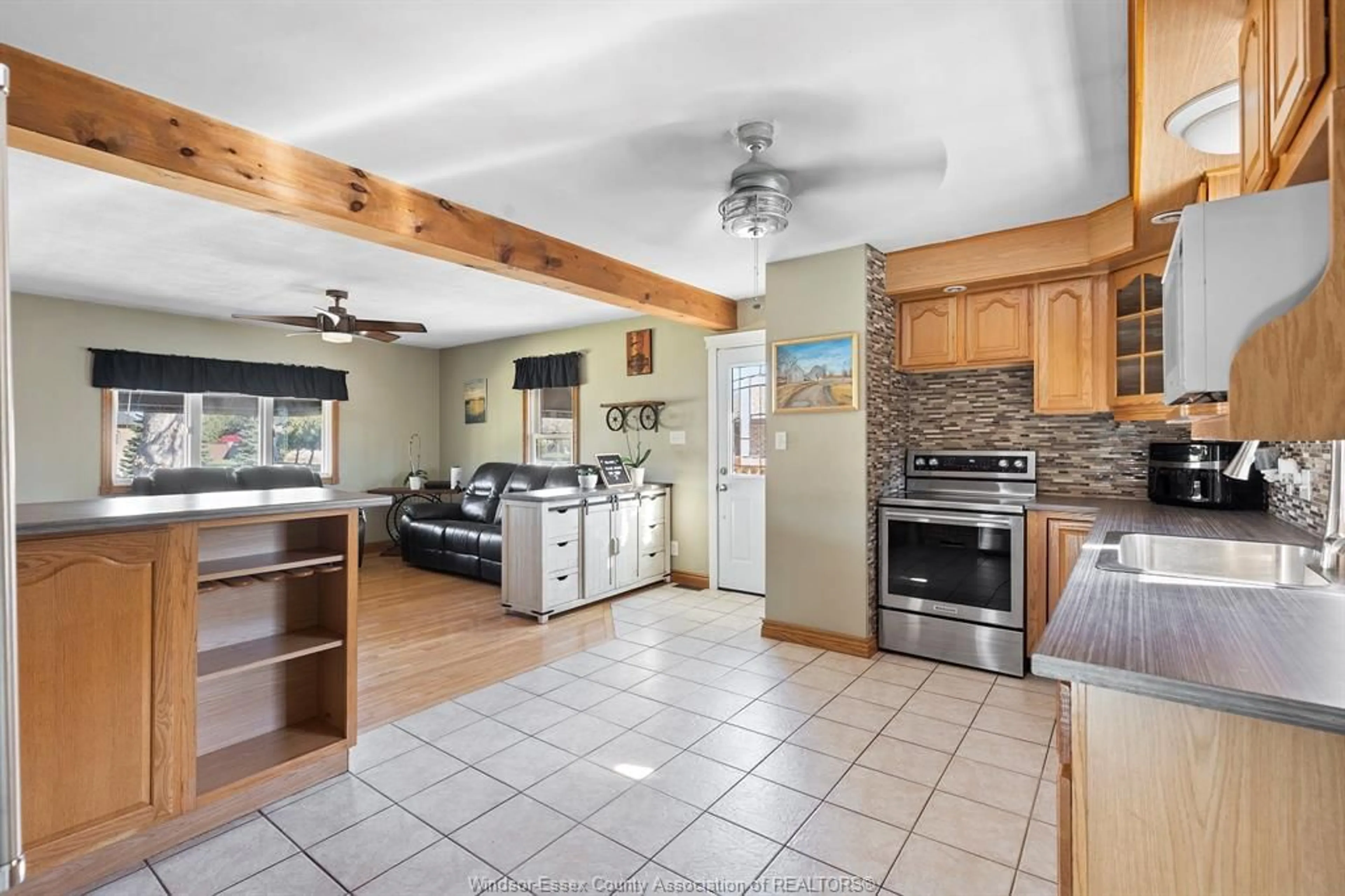 Open concept kitchen, ceramic/tile floor for 4095 Baseline, Windsor Ontario N9A 6J3