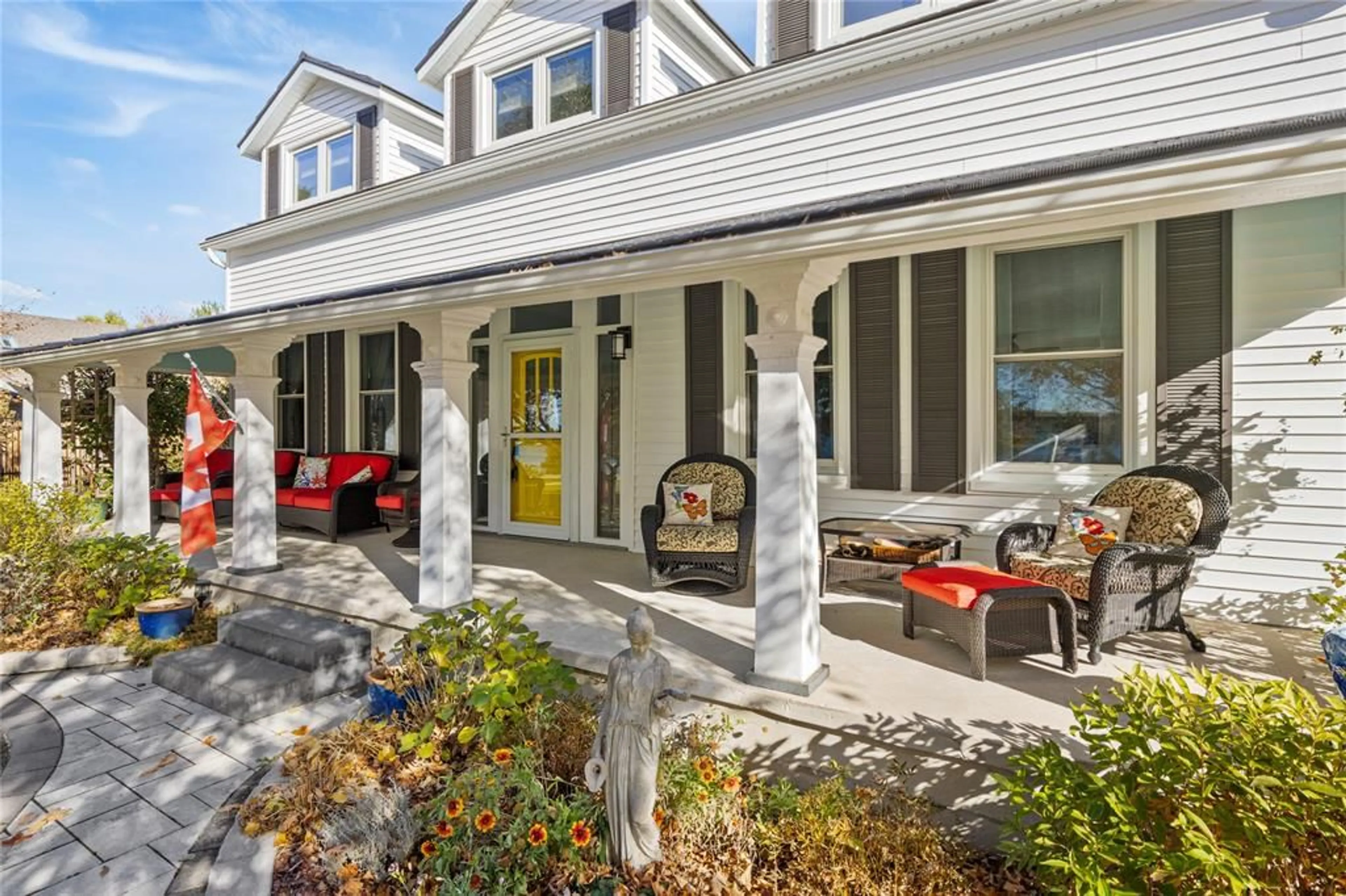 Home with vinyl exterior material, street for 1266 St Clair Pky, Moore Township Ontario N0N 1H0