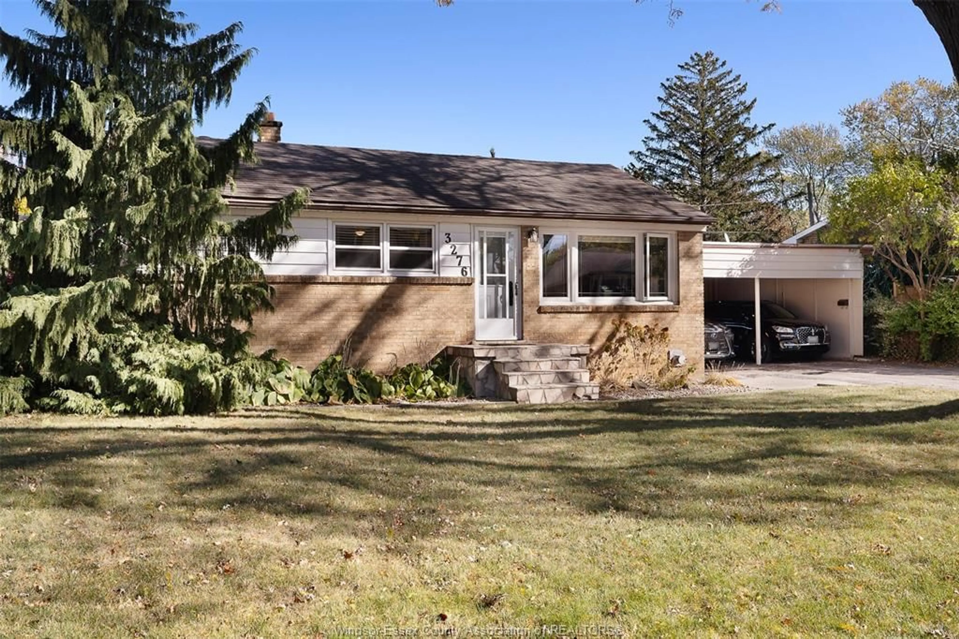 Unknown for 3276 VIRGINIA PARK Ave, Windsor Ontario N9E 2C3