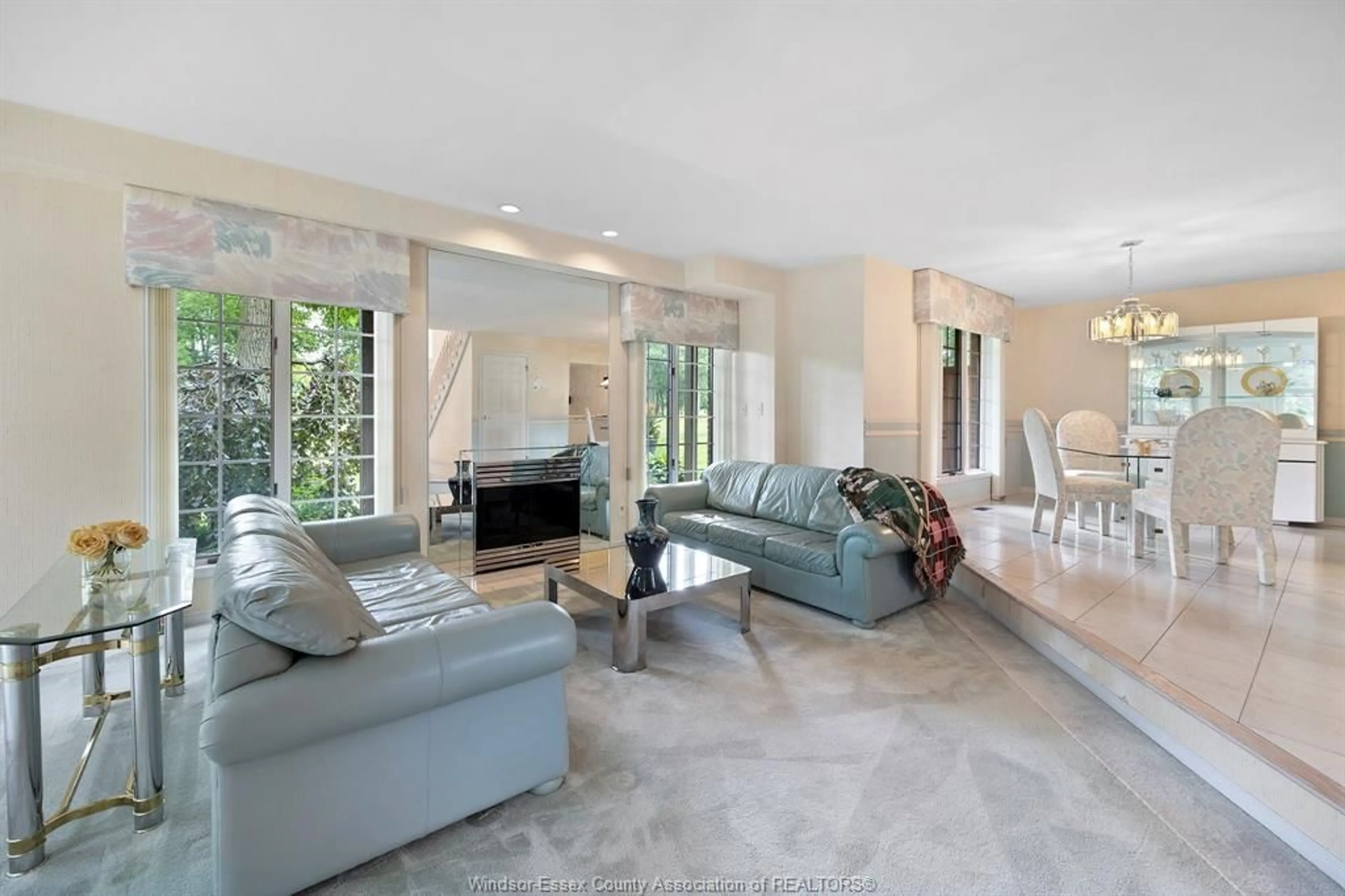 Living room with furniture, ceramic/tile floor for 15 FAIRWAY Cres, Amherstburg Ontario N9V 3T5