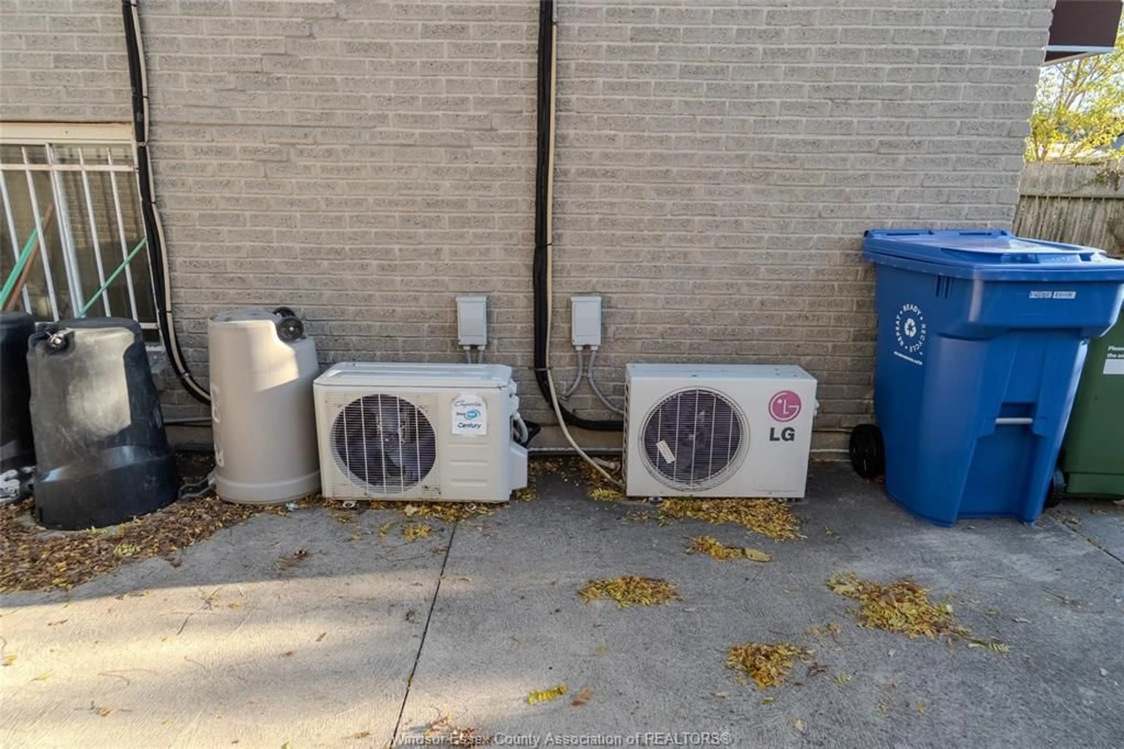 A pic of a room for 8225 Gateside Pl, Windsor Ontario N8S 4N7