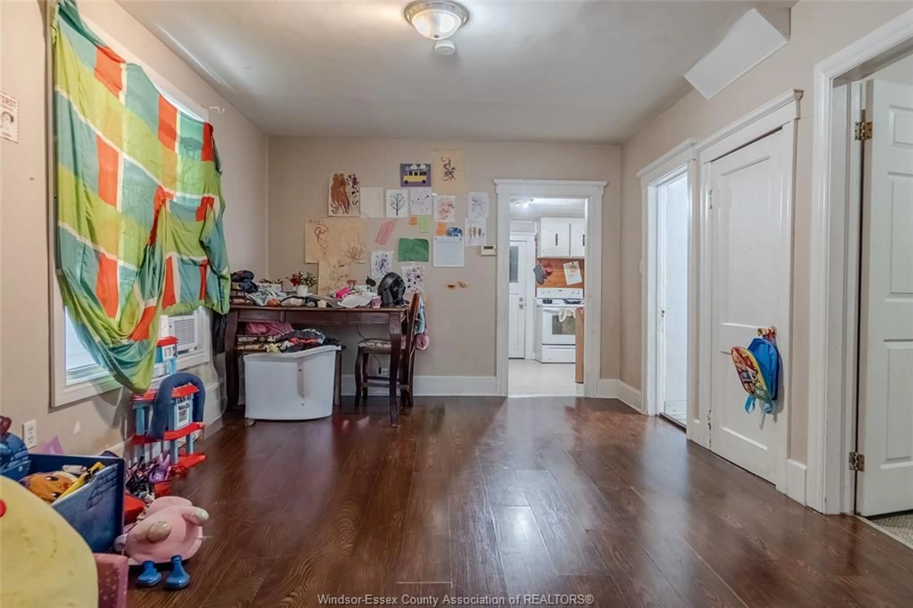 Unknown for 948 Tecumseh Blvd, Windsor Ontario N8X 1H6