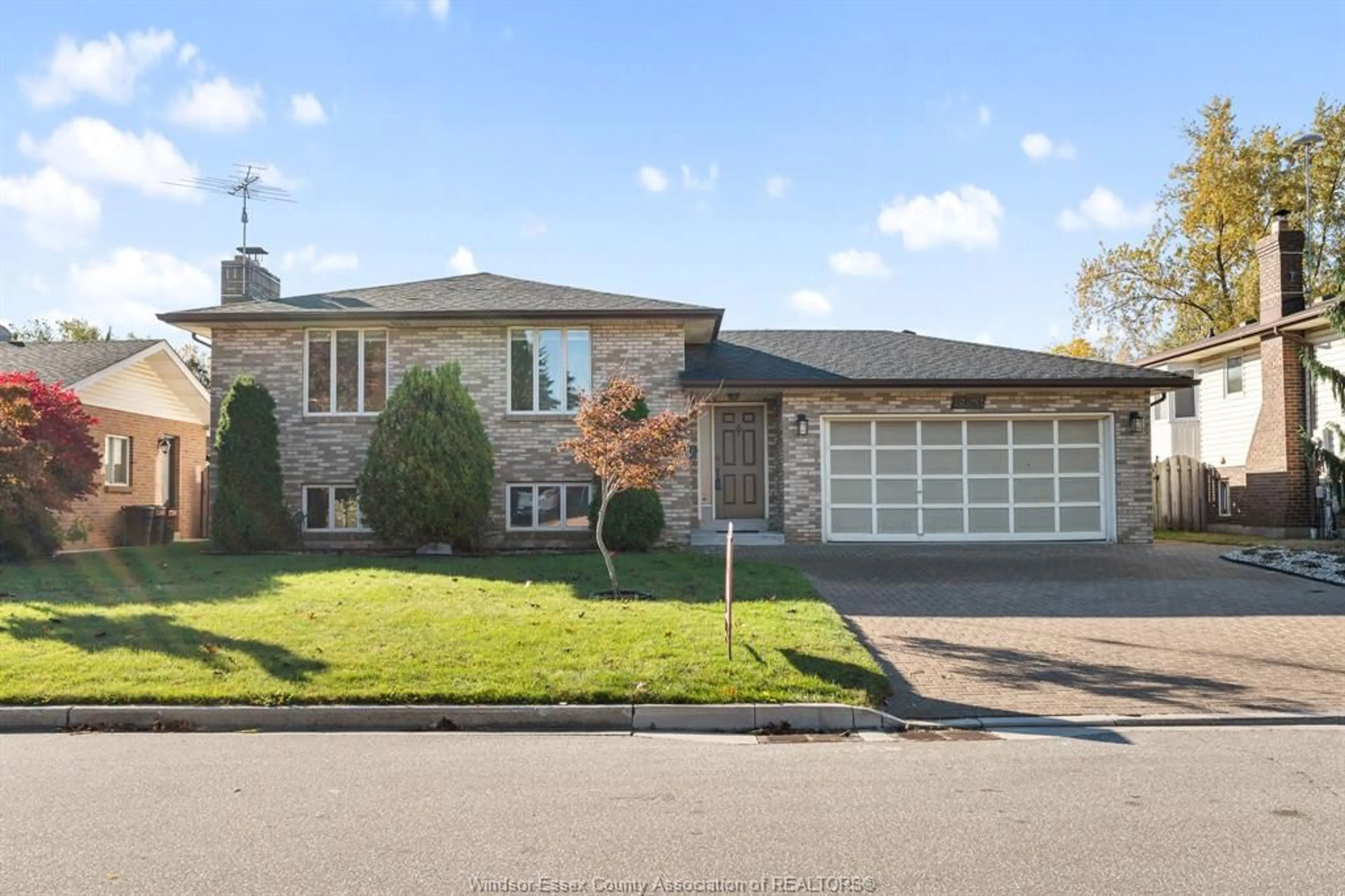 Home with brick exterior material, street for 1953 Edgemore Ave, LaSalle Ontario N9H 2J6