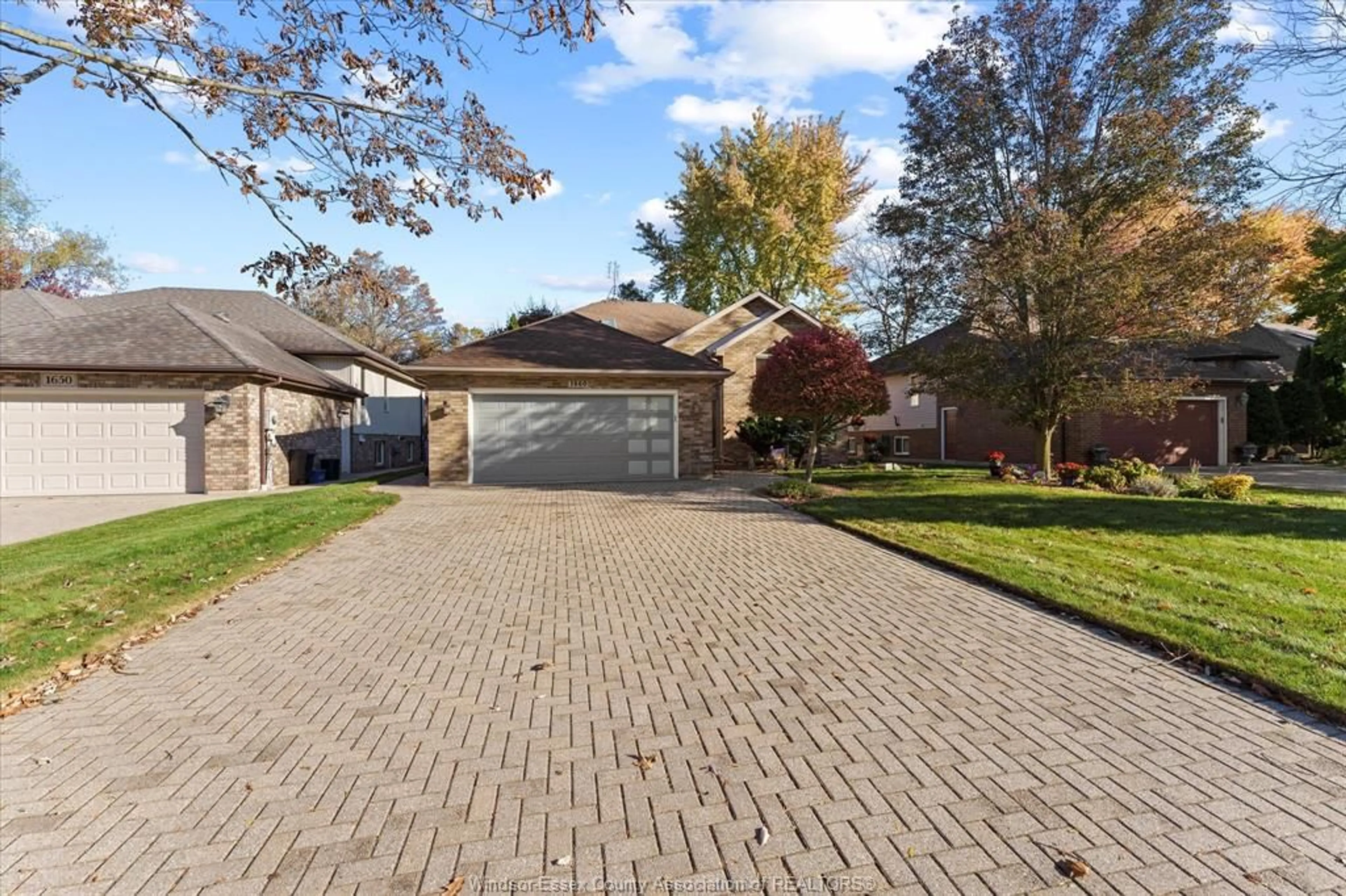 Home with brick exterior material, street for 1660 MINTO, LaSalle Ontario N9J 3H2