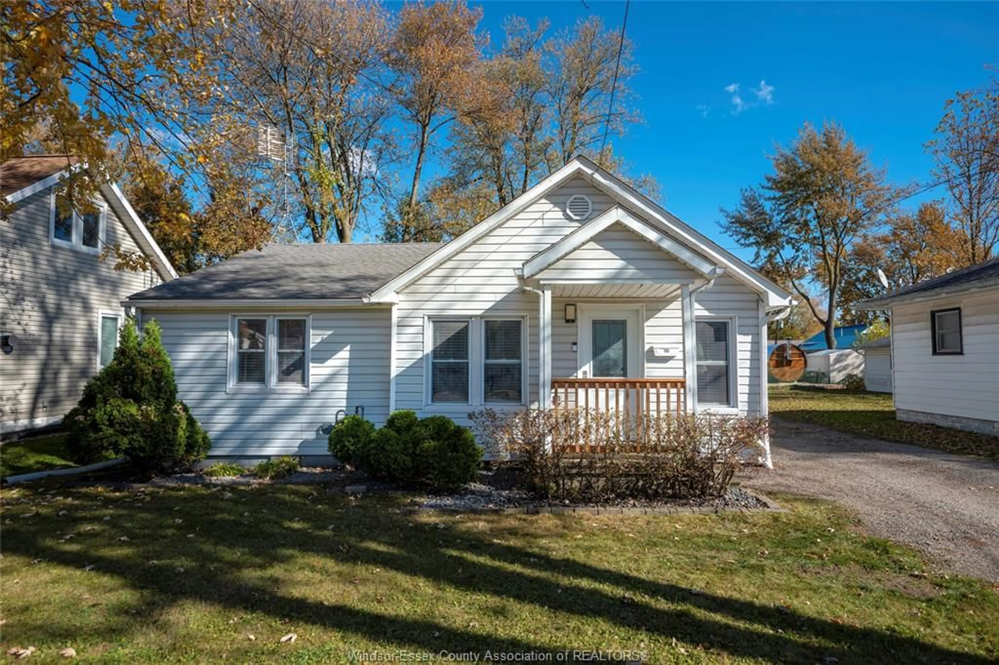 Home with vinyl exterior material, street for 183 Harvey St, Essex Ontario N8M 2E8