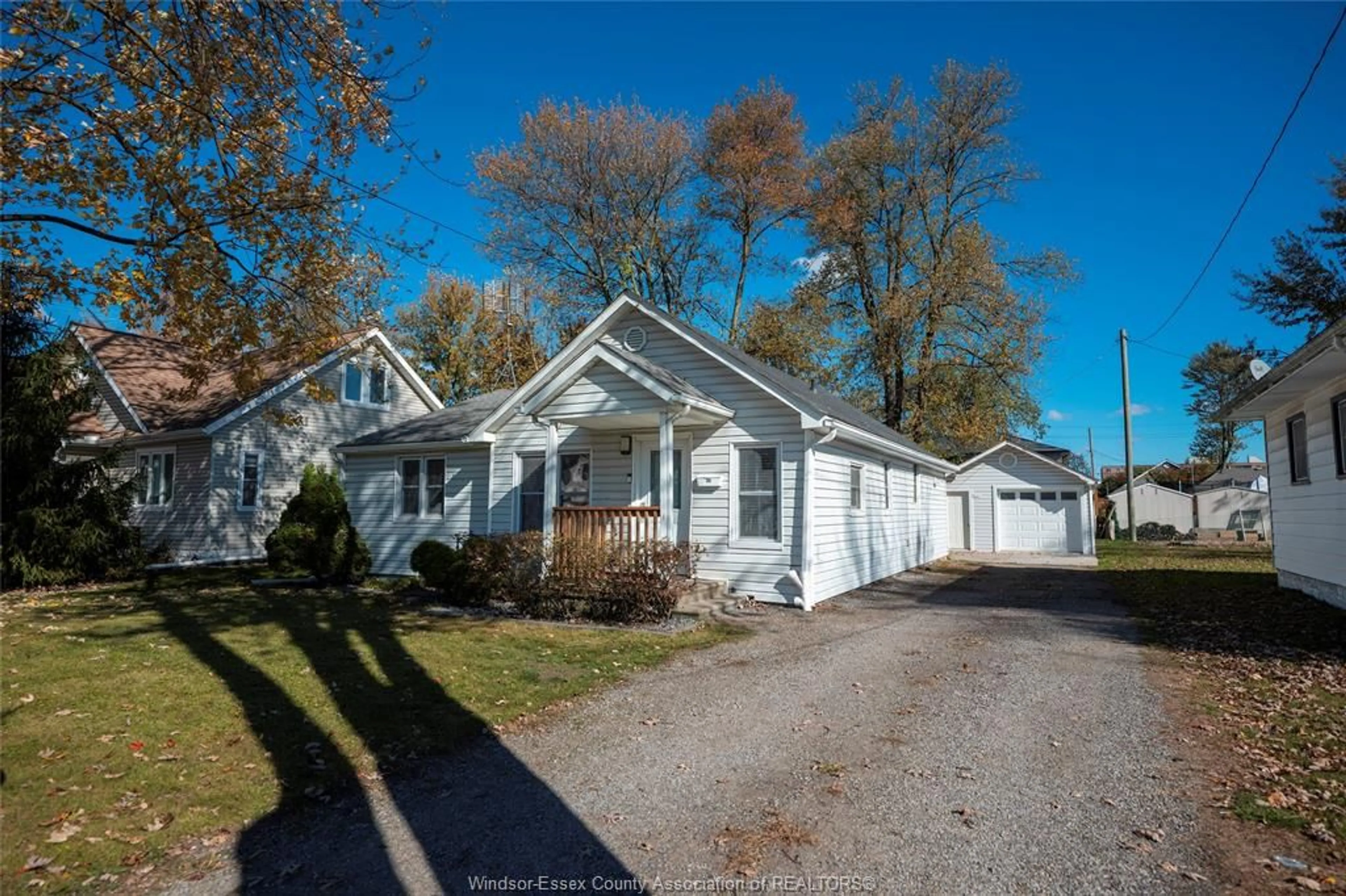 A pic from outside/outdoor area/front of a property/back of a property/a pic from drone, street for 183 Harvey St, Essex Ontario N8M 2E8