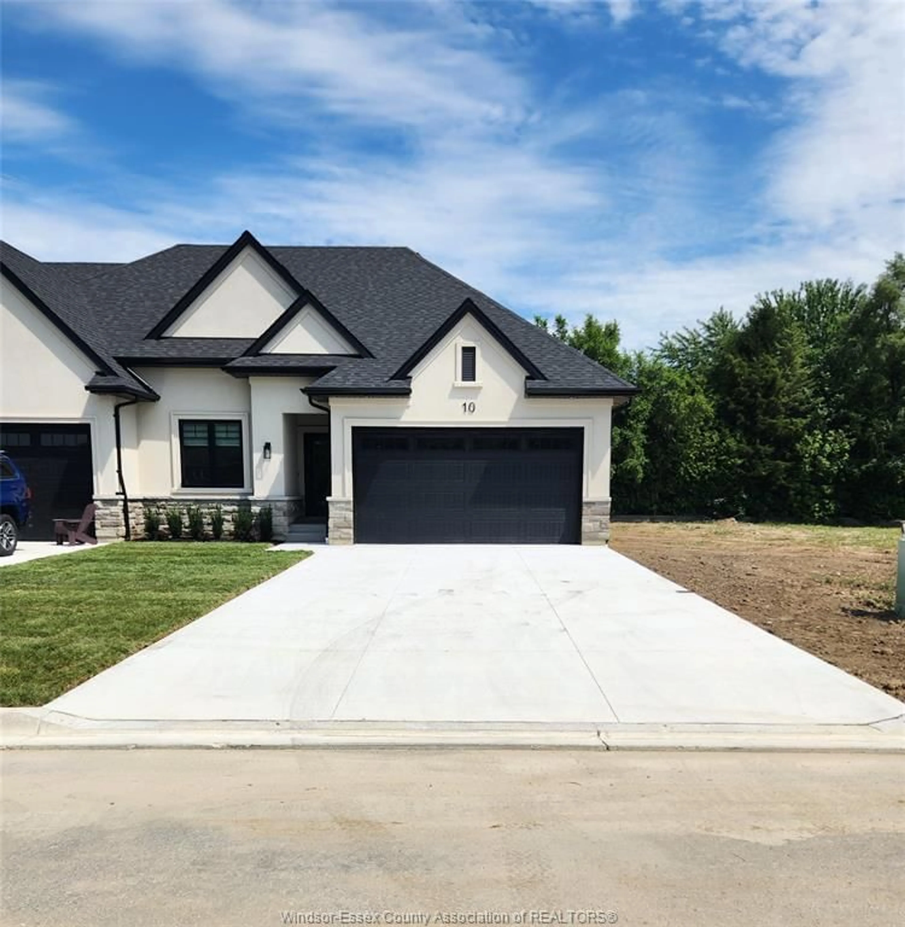 Home with brick exterior material, street for 10 MULBERRY Crt, Amherstburg Ontario N9V 1N3