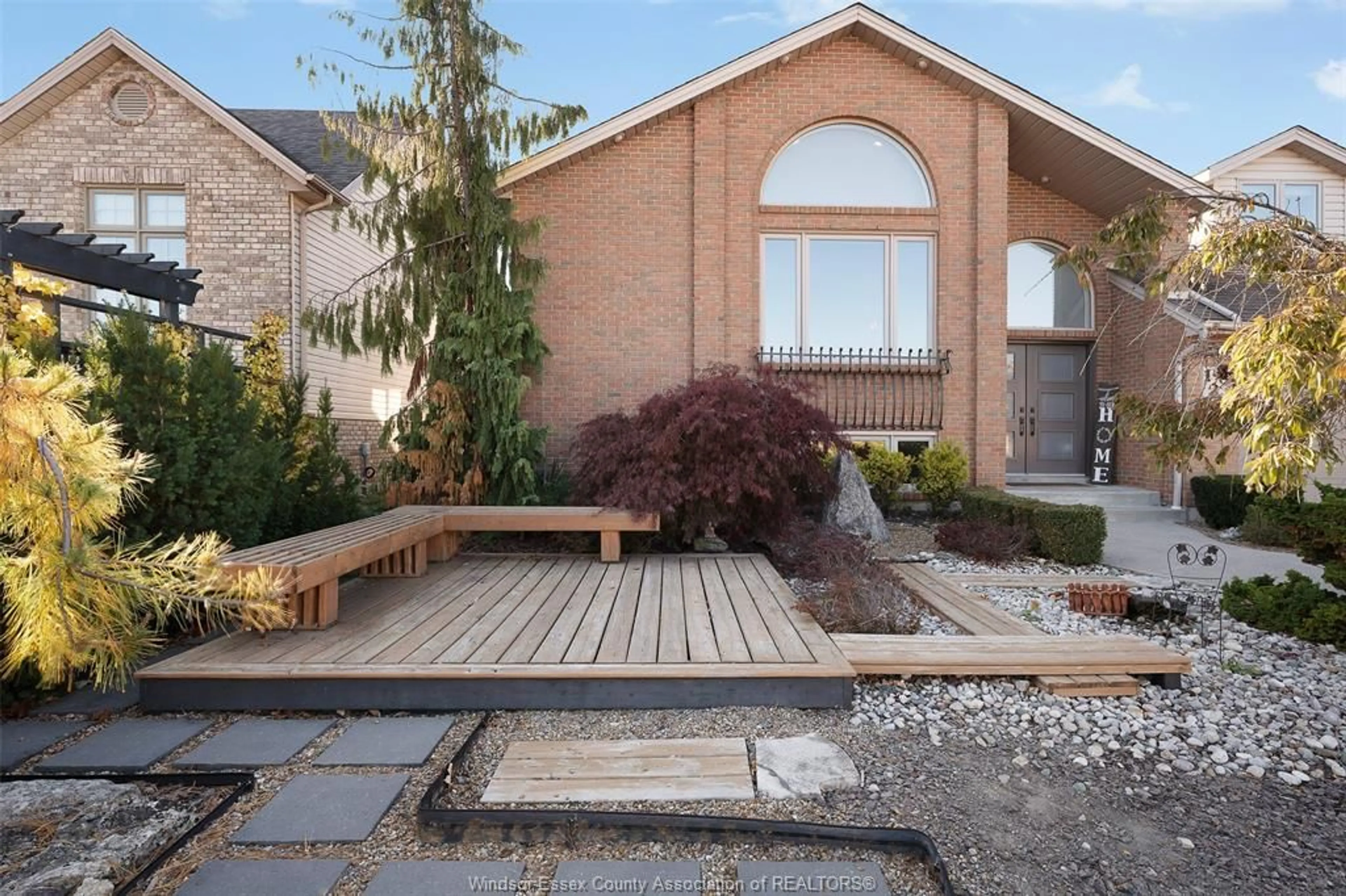 Patio, street for 123 PHEASANT RUN, Lakeshore Ontario N8L 0Z7
