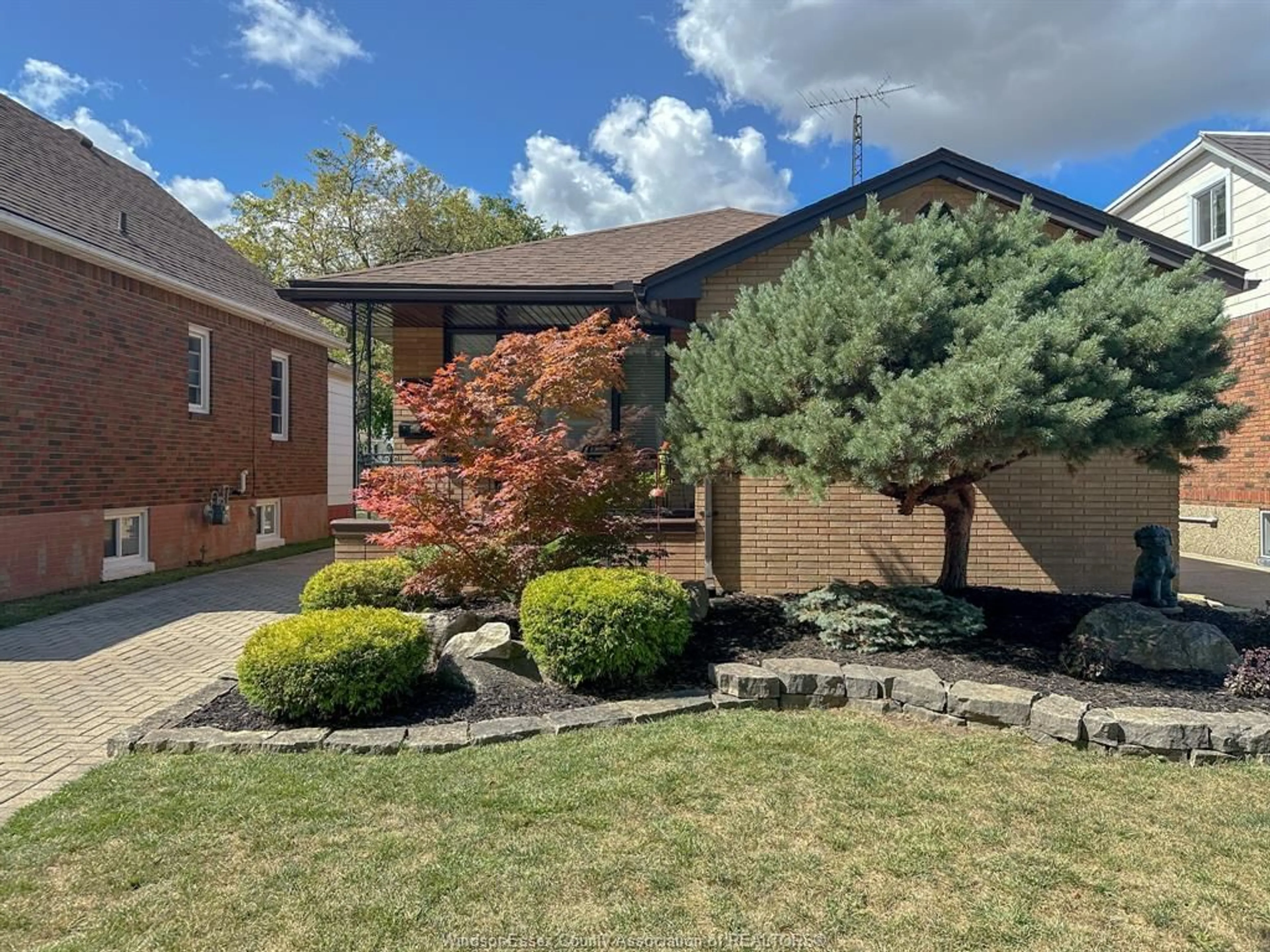 Home with brick exterior material, street for 1663 ALEXIS, Windsor Ontario N8Y 4P3