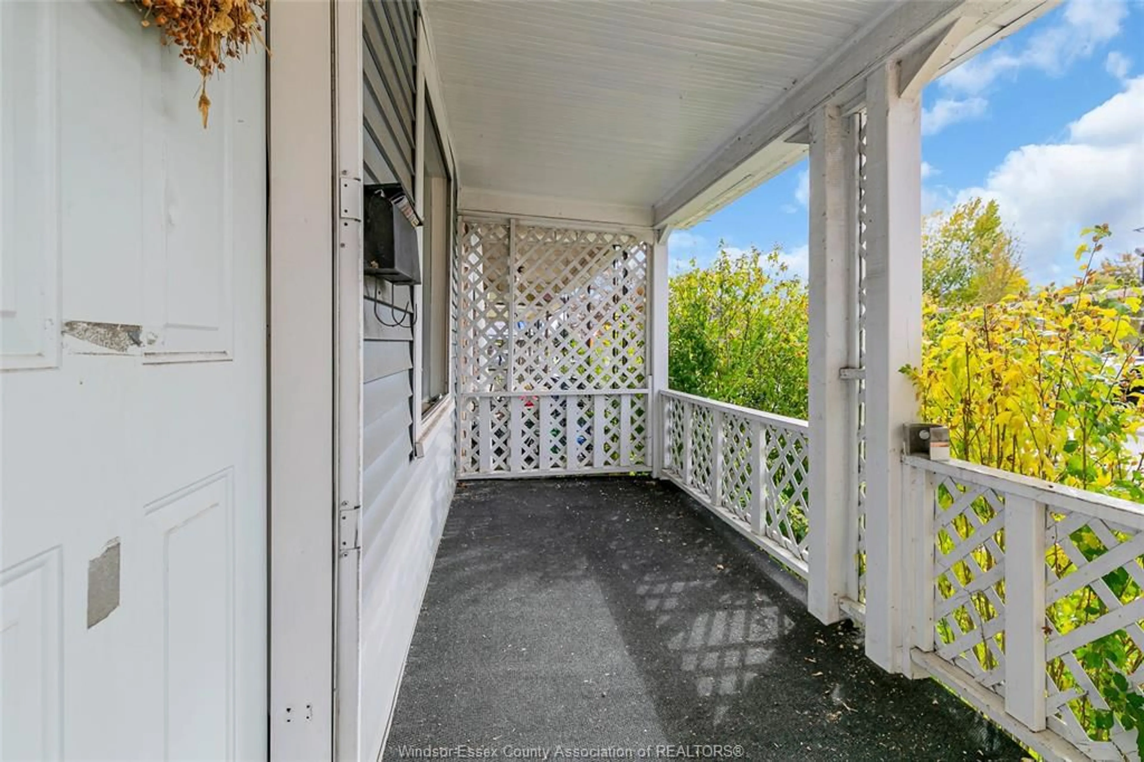 Patio, street for 1342 DROUILLARD, Windsor Ontario N8Y 2R7