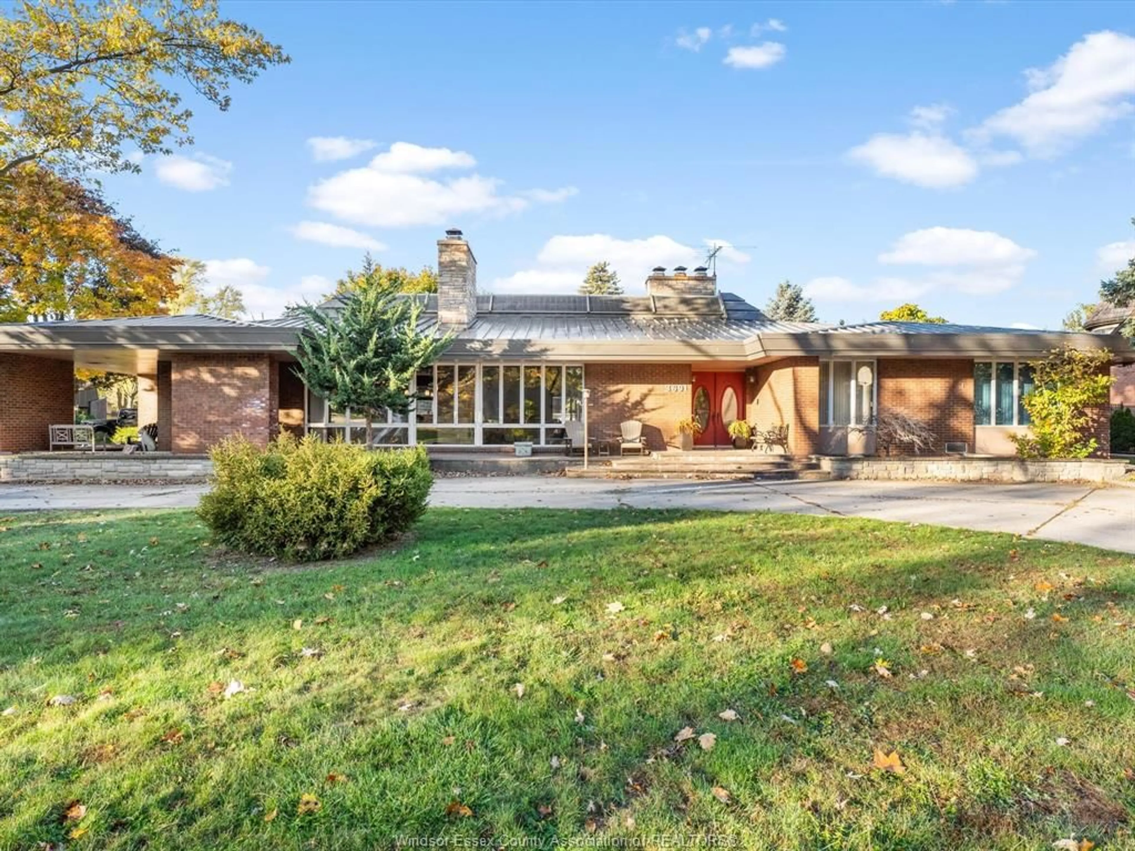 Home with brick exterior material, street for 3691 VICTORIA, Windsor Ontario N9E 3L6