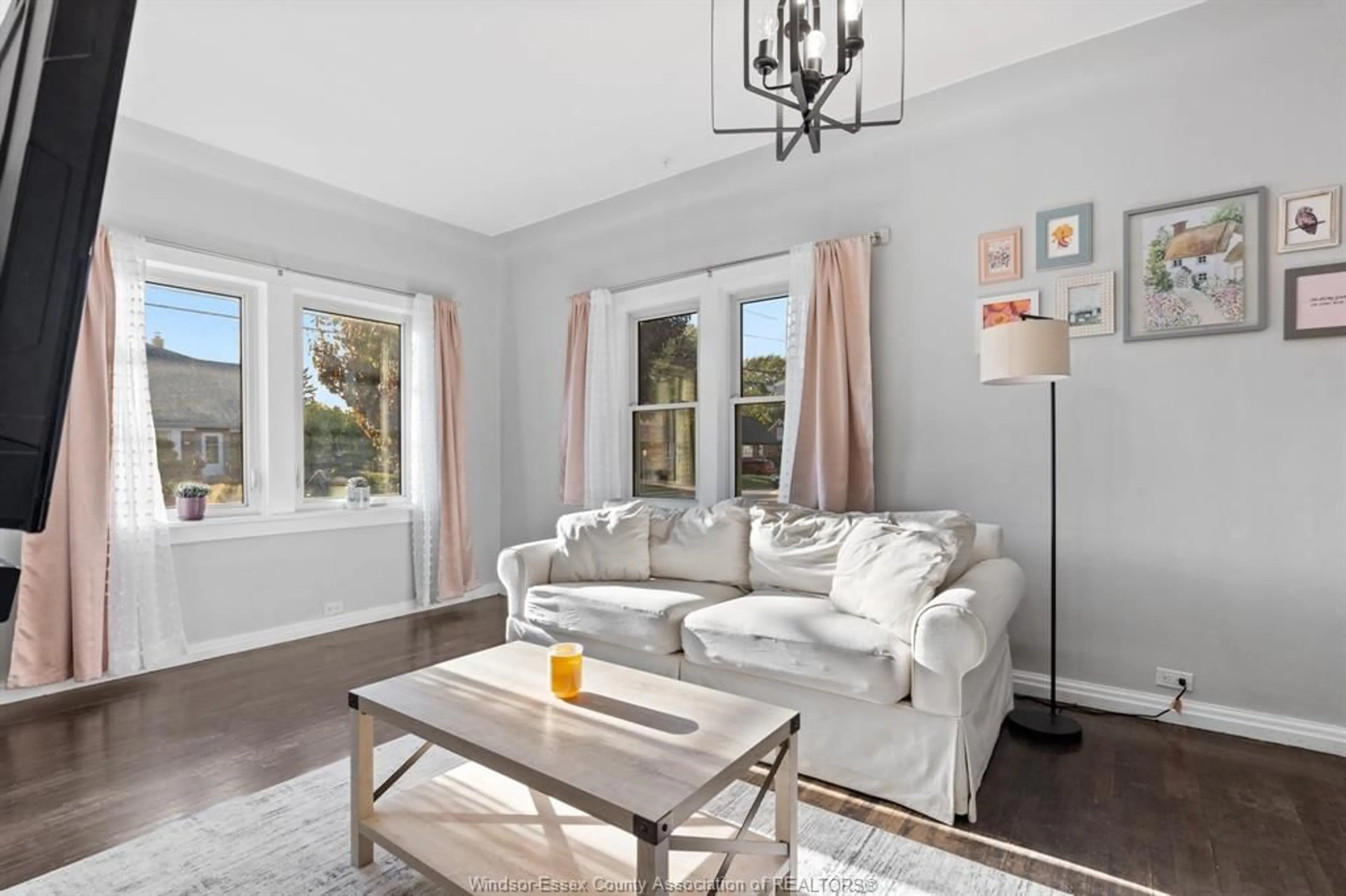 Living room with furniture, unknown for 376 LAUZON, Windsor Ontario N8S 3L9