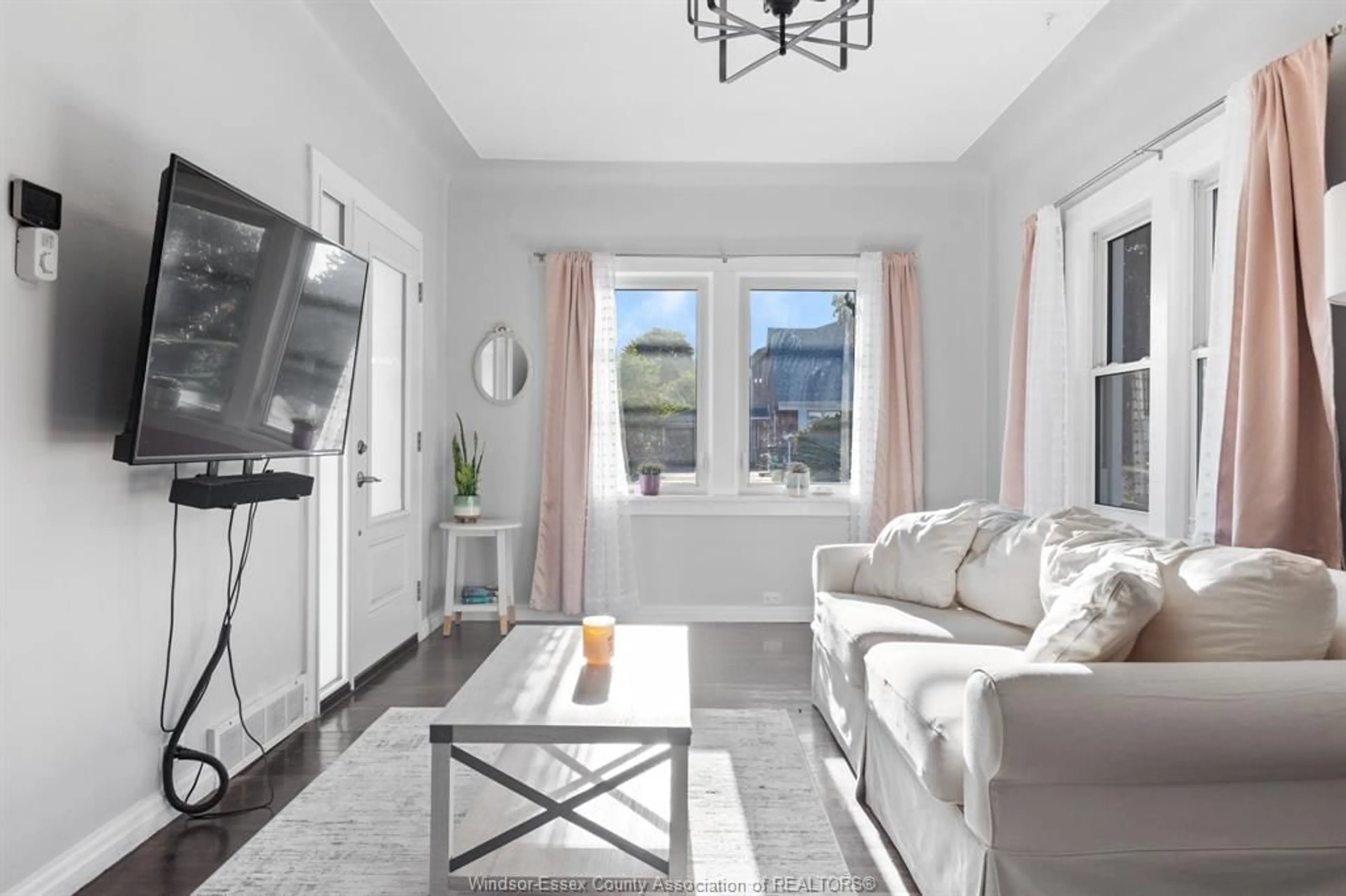 Living room with furniture, unknown for 376 LAUZON, Windsor Ontario N8S 3L9