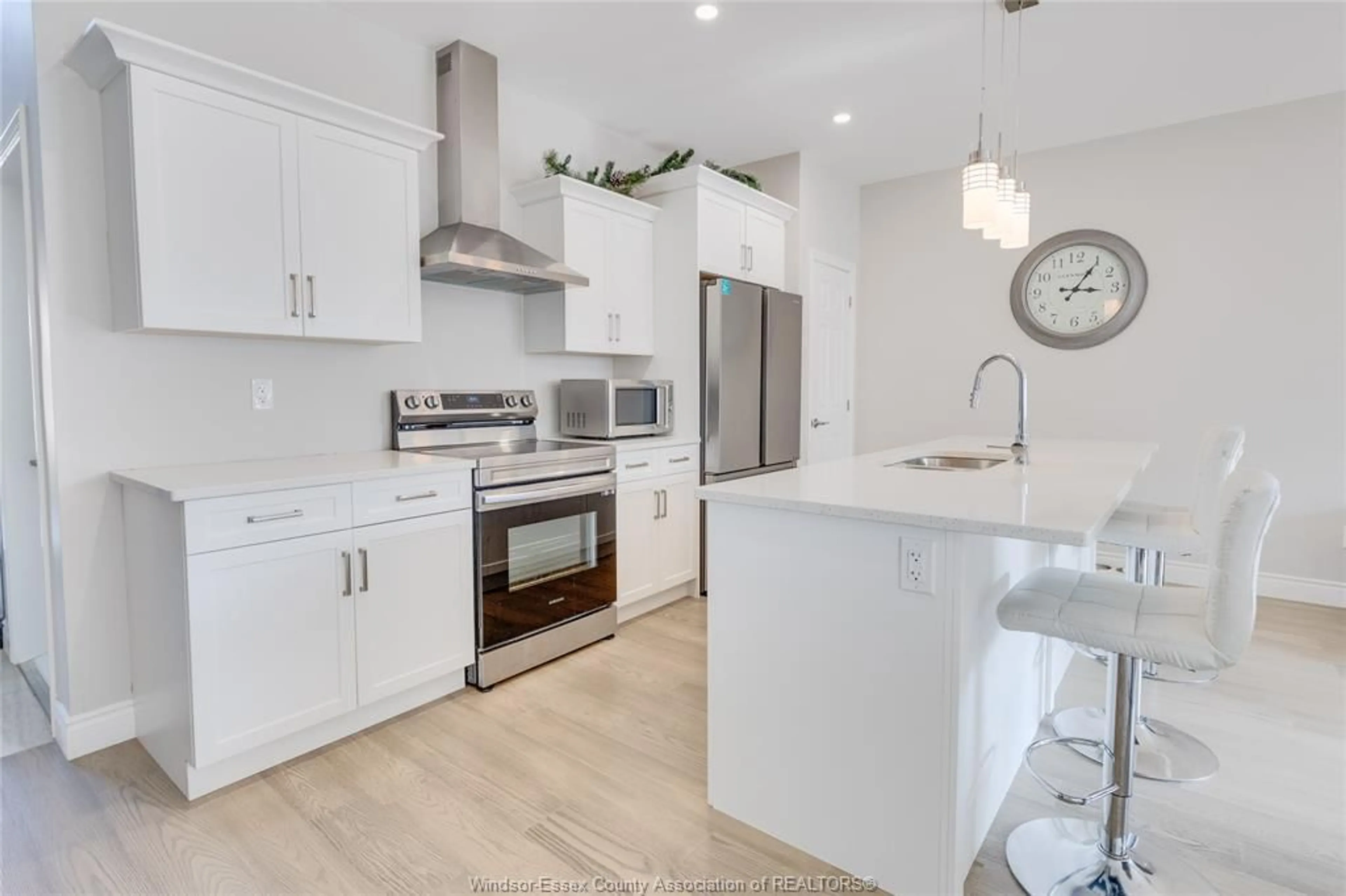 Open concept kitchen, ceramic/tile floor for 602 Hacket Rd, Amherstburg Ontario N9V 0H1