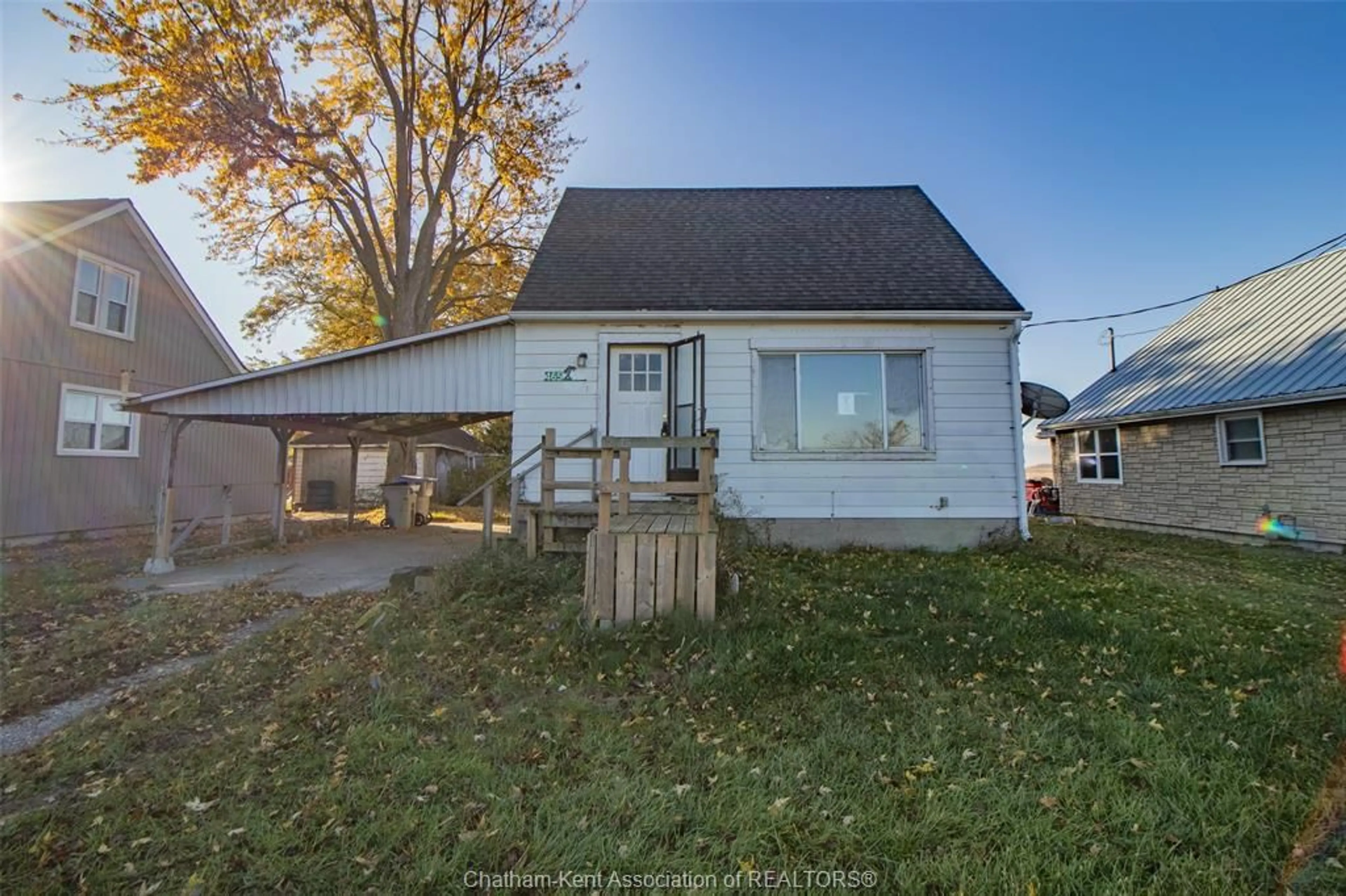 A pic from outside/outdoor area/front of a property/back of a property/a pic from drone, street for 6465 Moore Street ..., Brooke-Alvinston Ontario N0N 1K0