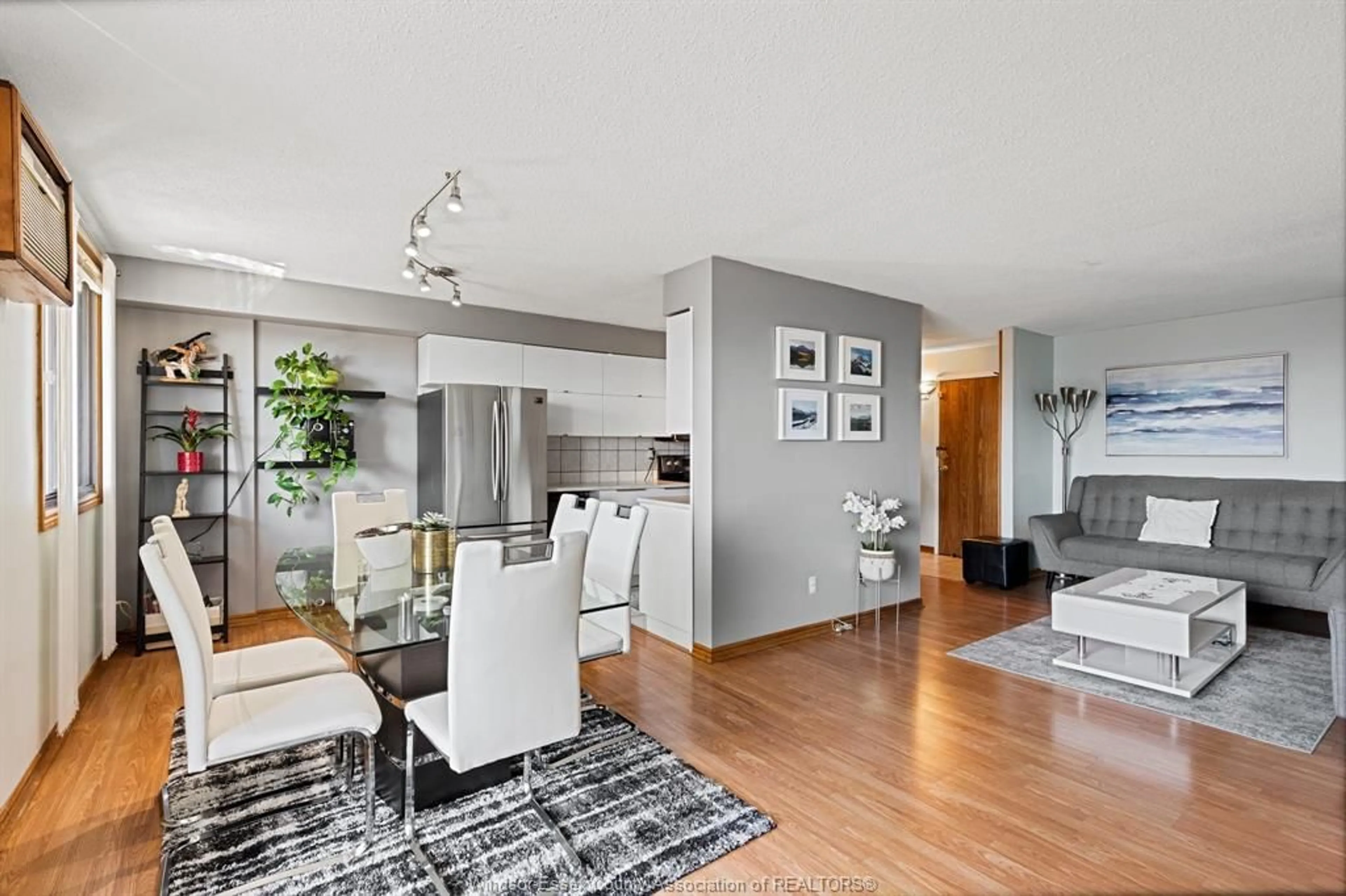 Open concept kitchen, unknown for 150 PARK St #812, Windsor Ontario N9A 7A2