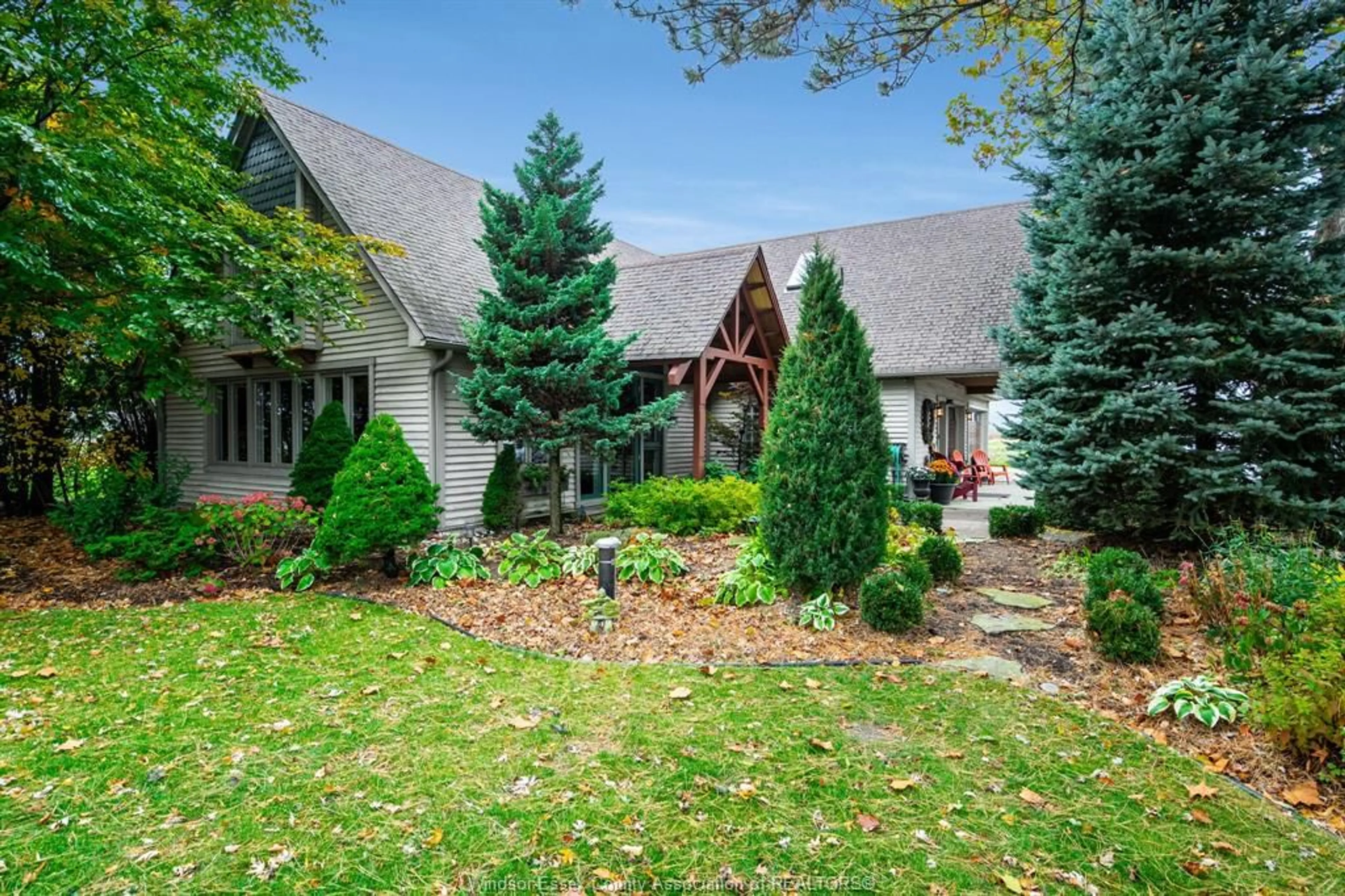 Patio, unknown for 1568 Gore Rd, Harrow Ontario N0R 1G0